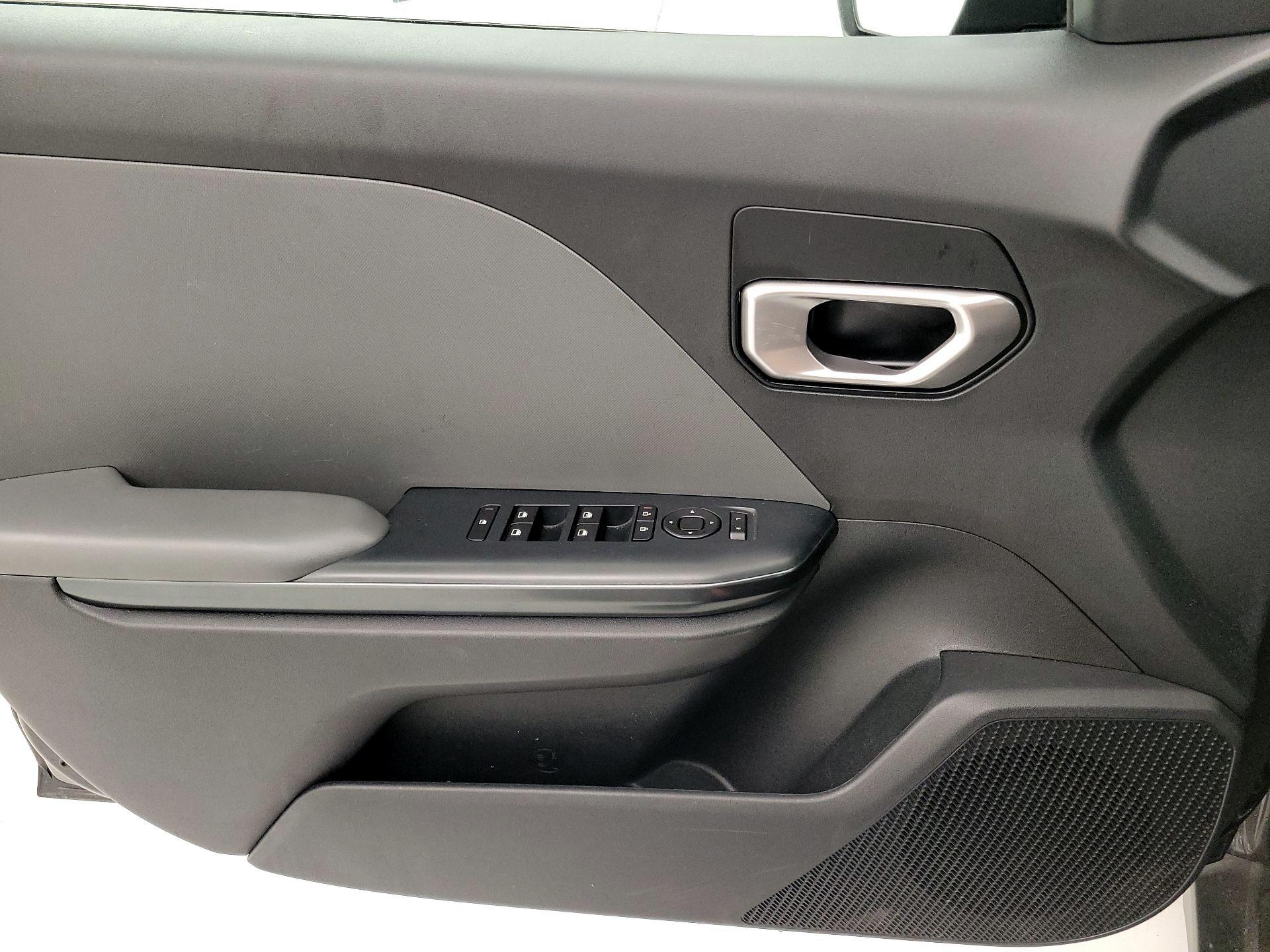 Thumbnail: 2025 Kia K4 - 12