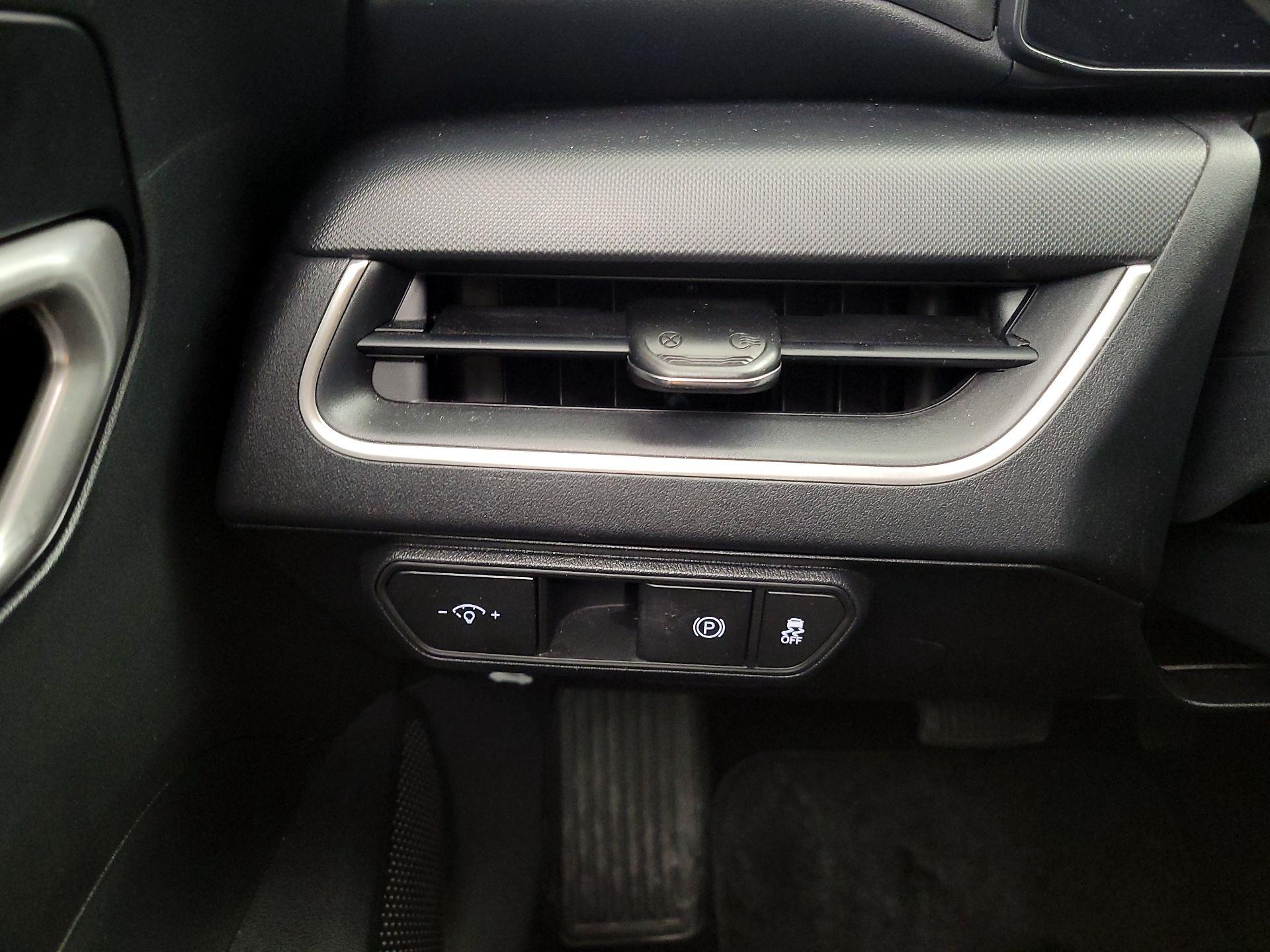 Thumbnail: 2025 Kia K4 - 13