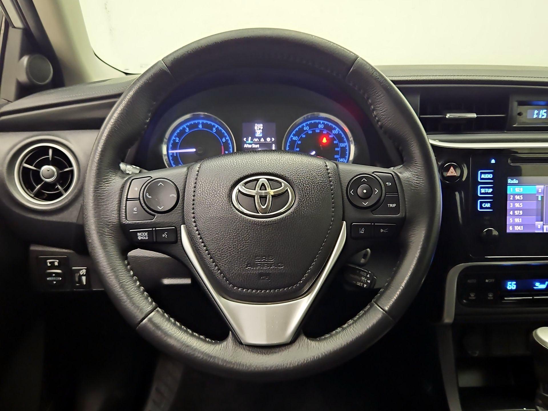 Thumbnail: 2018 Toyota Corolla - 10