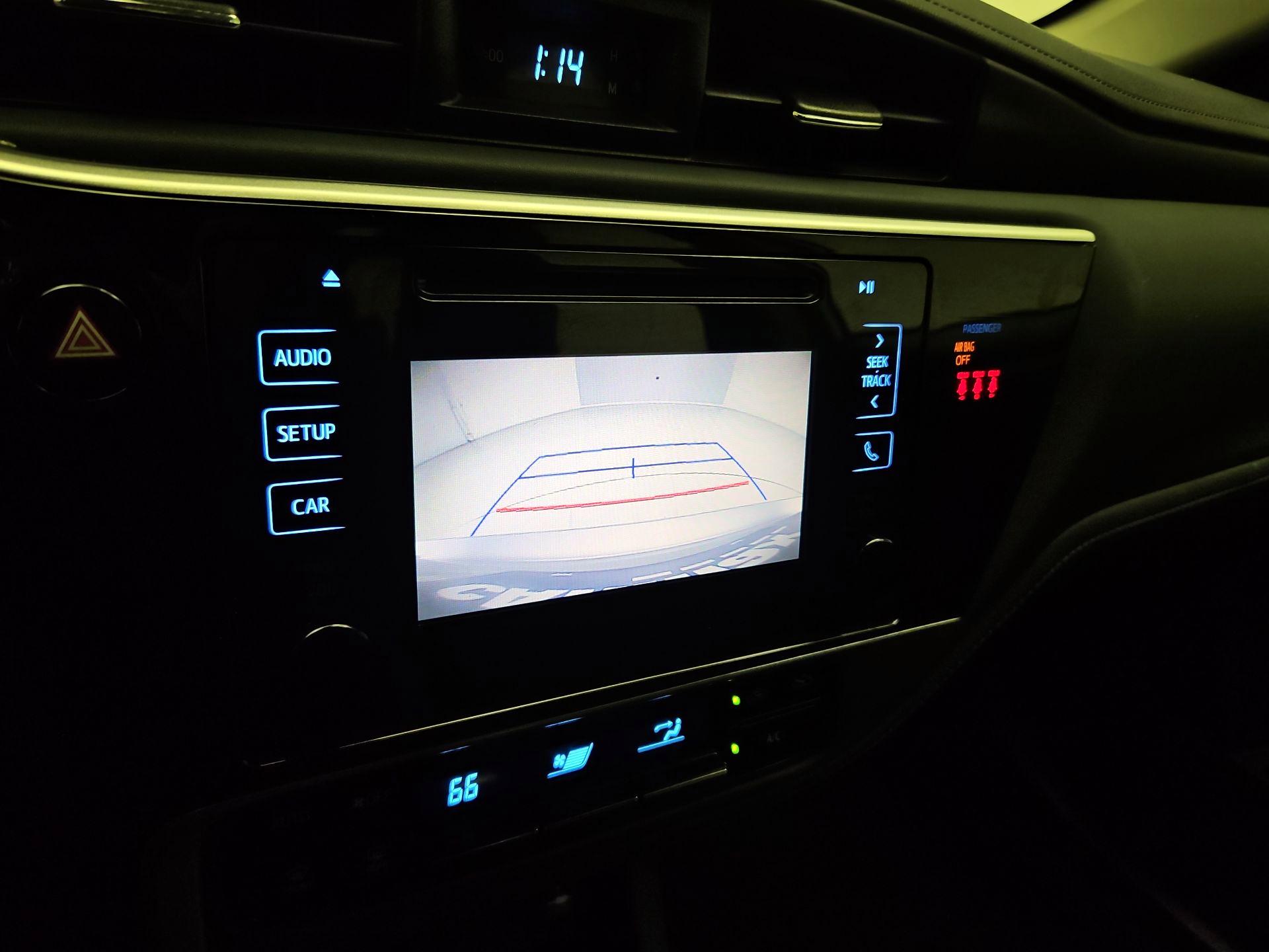 Thumbnail: 2018 Toyota Corolla - 14