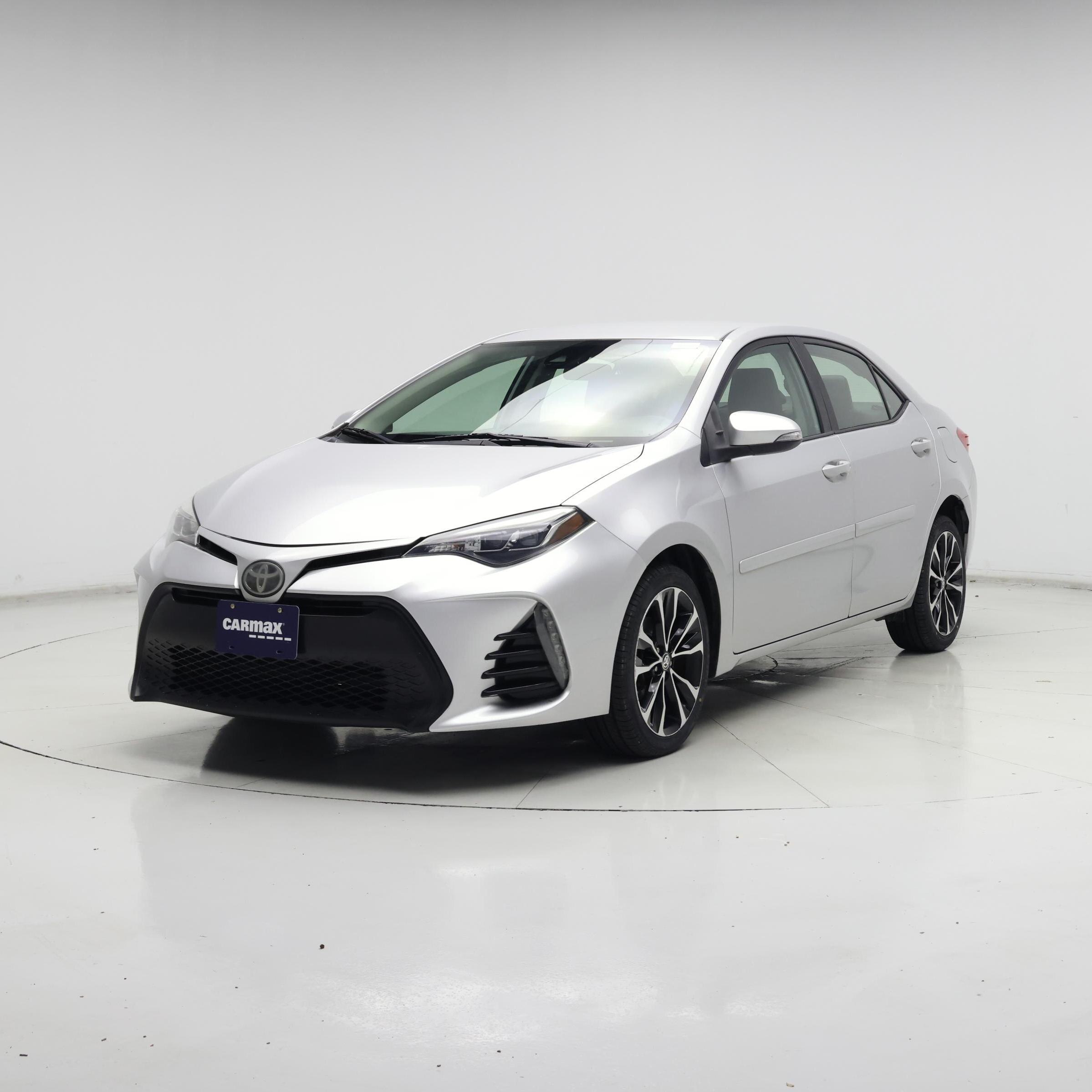 Thumbnail: 2018 Toyota Corolla - 4
