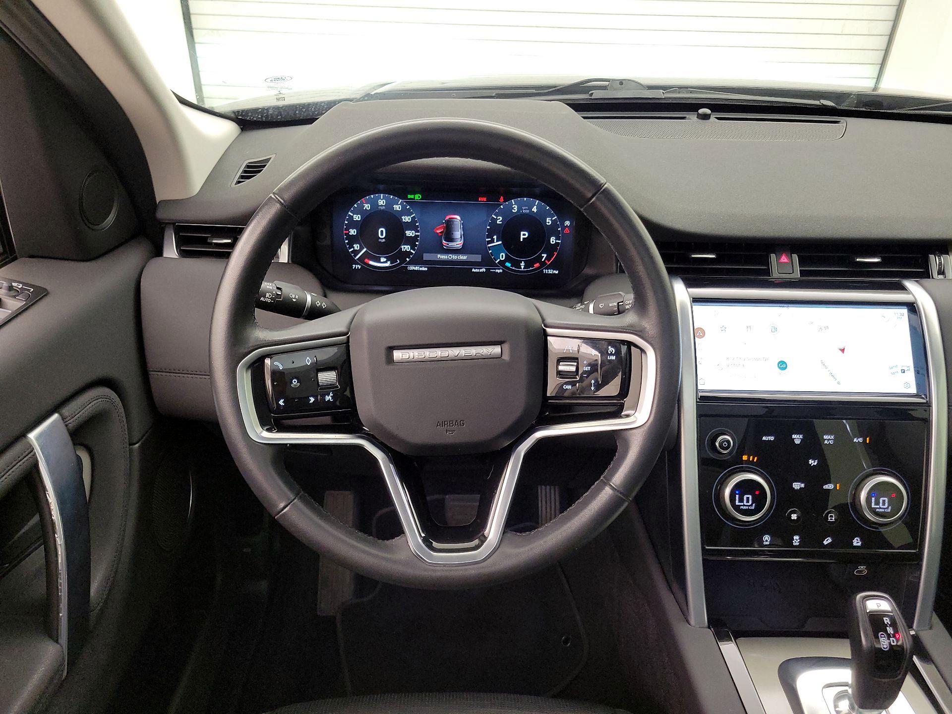 Thumbnail: 2023 Land Rover Discovery Sport - 10