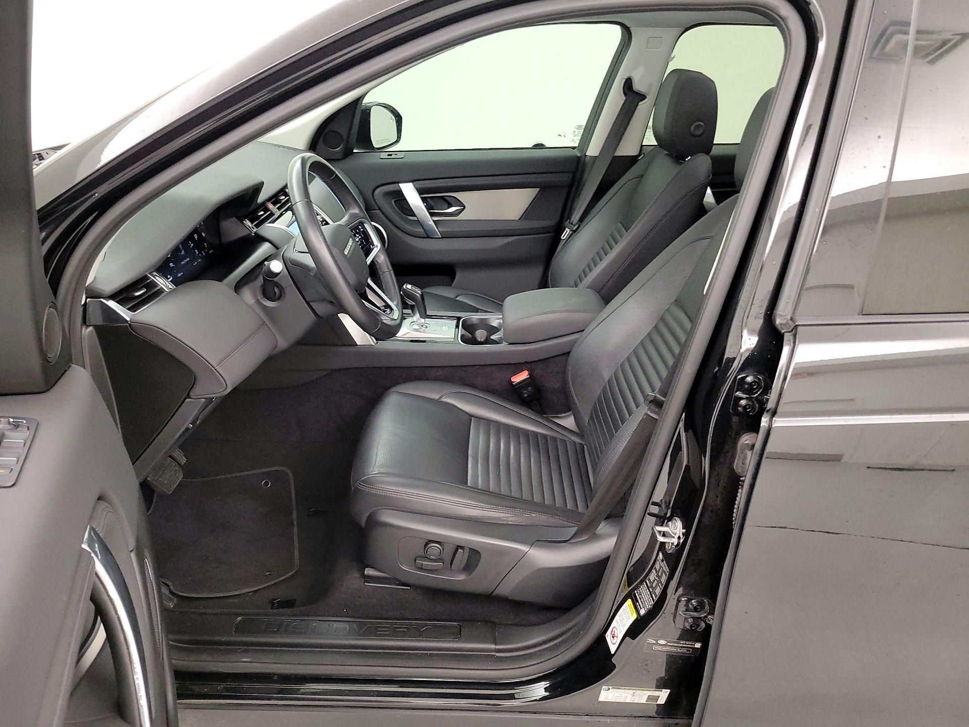 Thumbnail: 2023 Land Rover Discovery Sport - 11