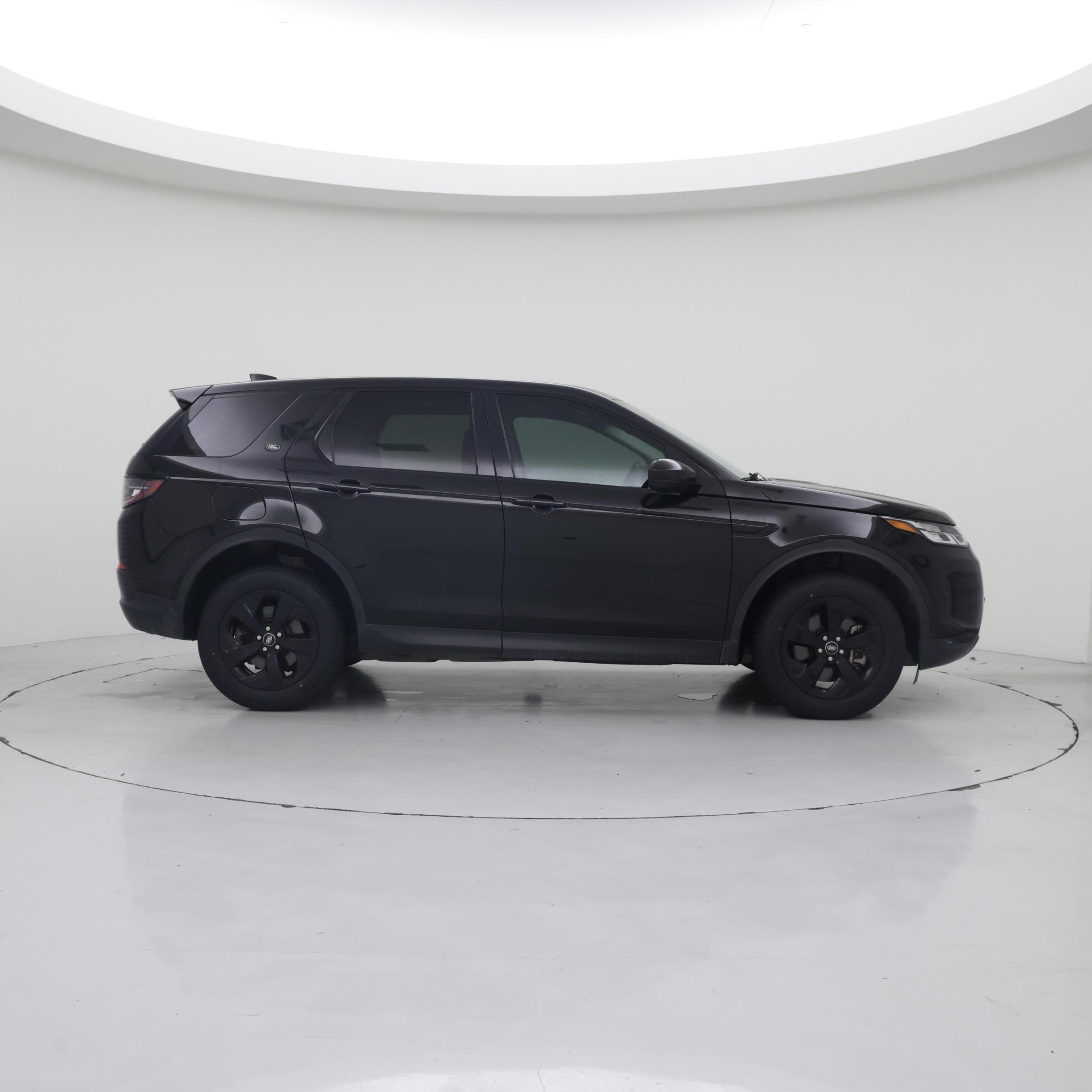 Thumbnail: 2023 Land Rover Discovery Sport - 7