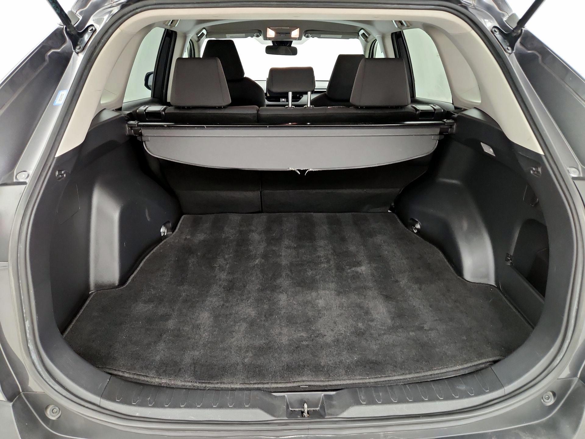 Thumbnail: 2020 Toyota RAV4 - 19