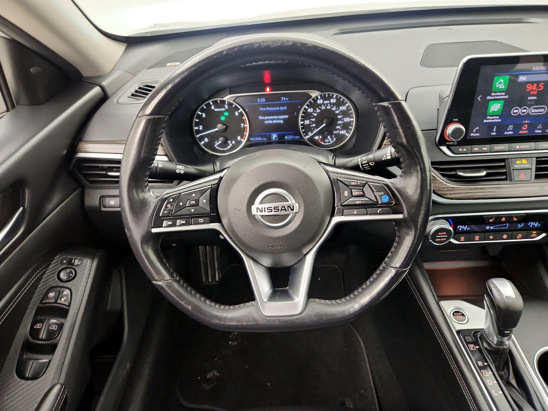 Thumbnail: 2019 Nissan Altima - 10