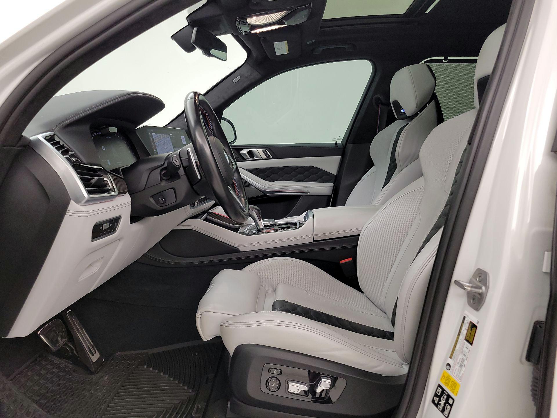 Thumbnail: 2022 BMW X5 - 11