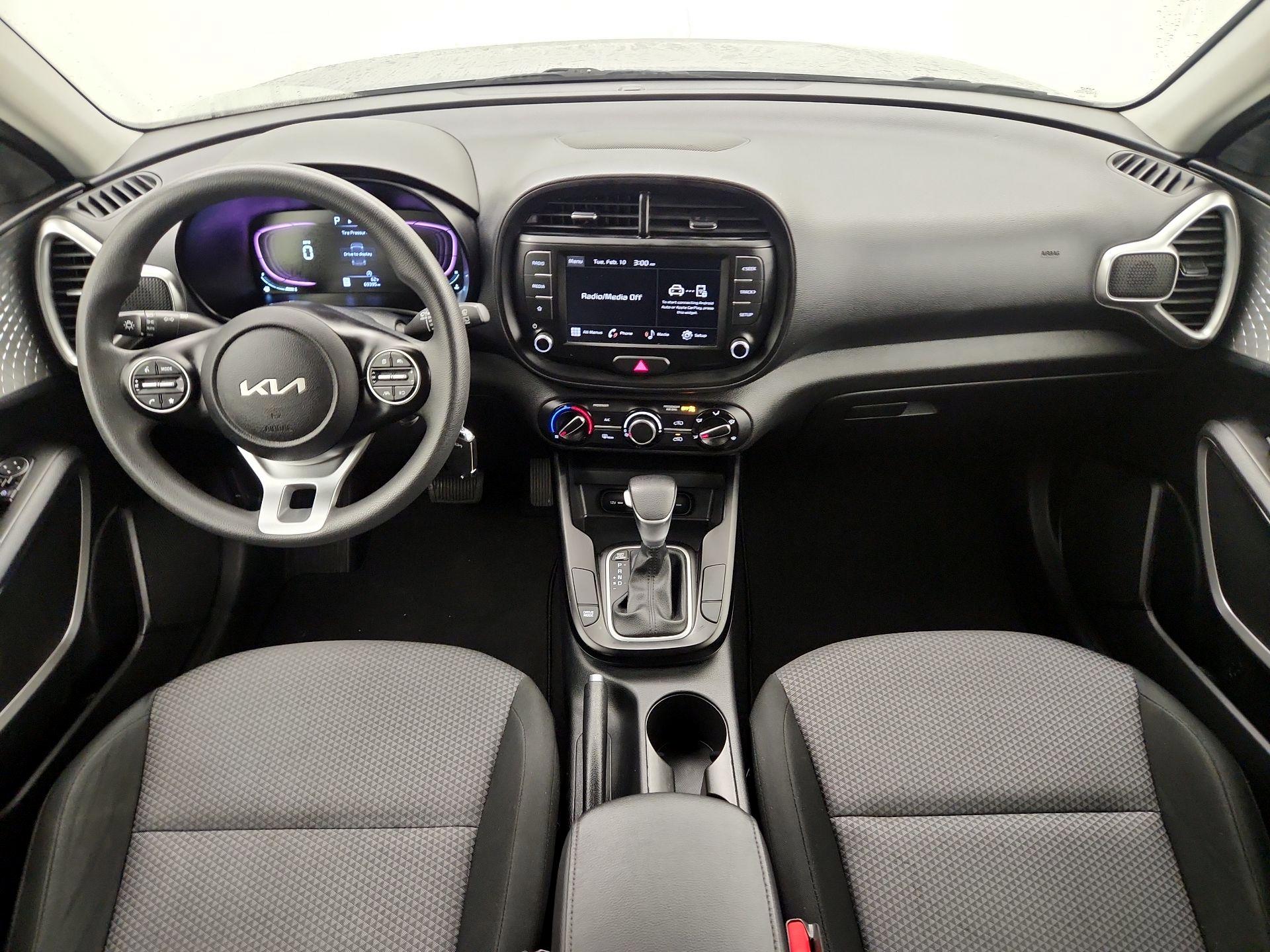 Thumbnail: 2023 Kia Soul - 9