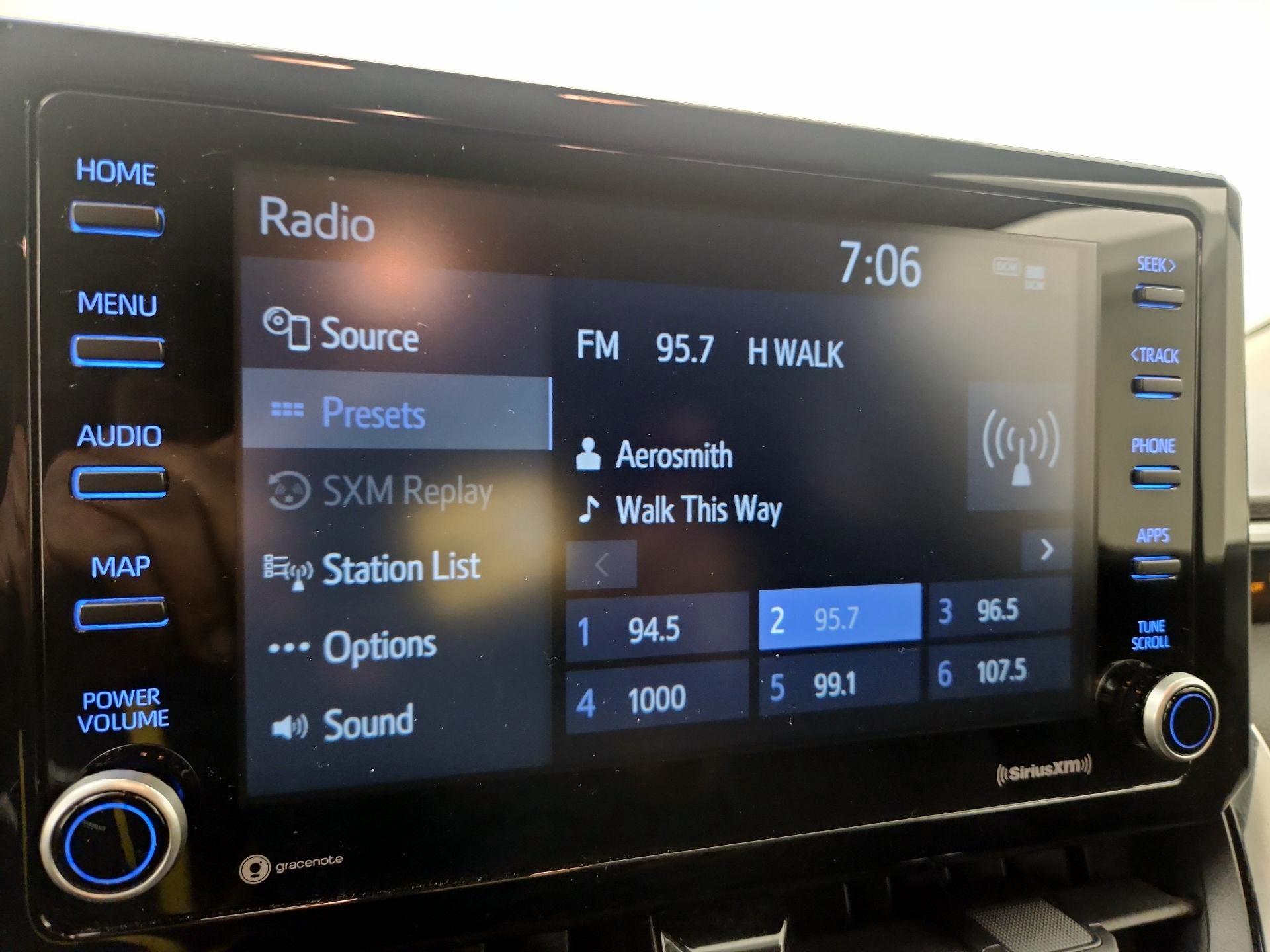 Thumbnail: 2022 Toyota Corolla - 15