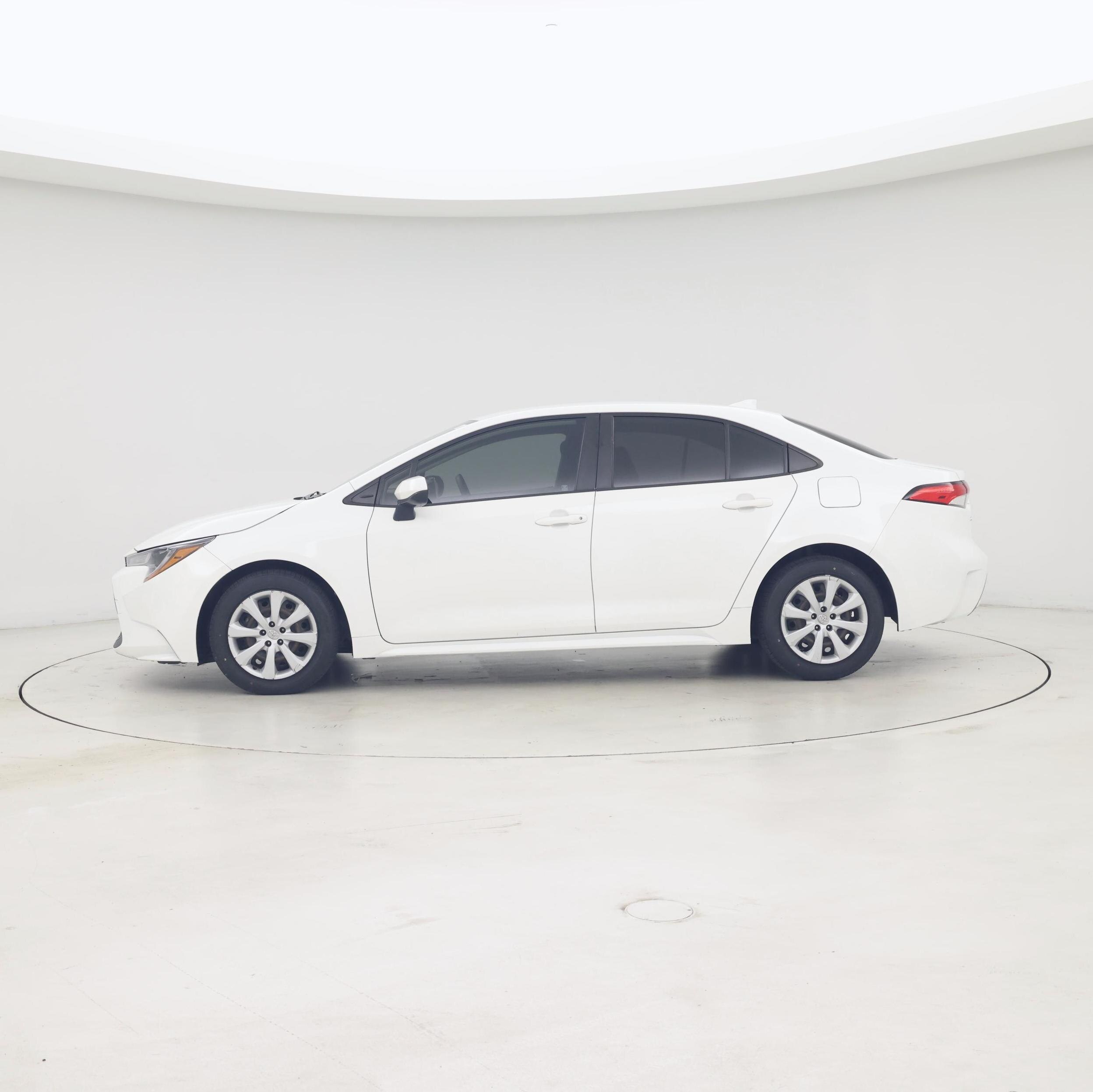 Thumbnail: 2022 Toyota Corolla - 3