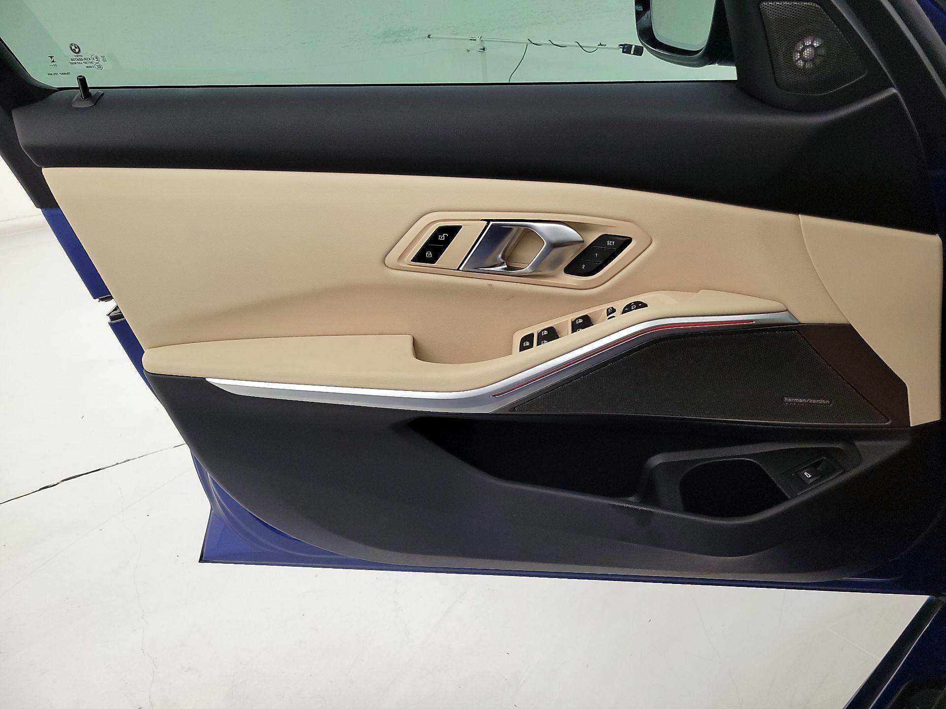 Thumbnail: 2024 BMW 3 Series - 12