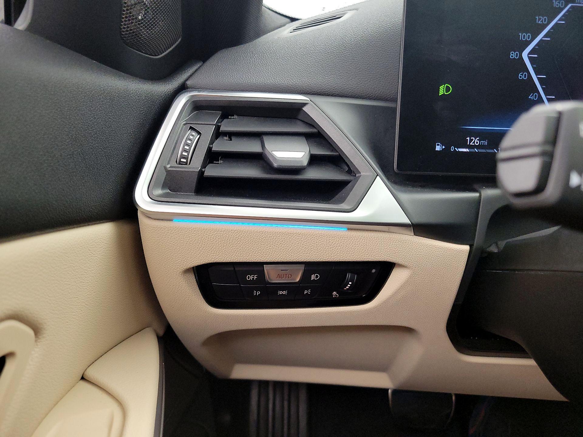 Thumbnail: 2024 BMW 3 Series - 13