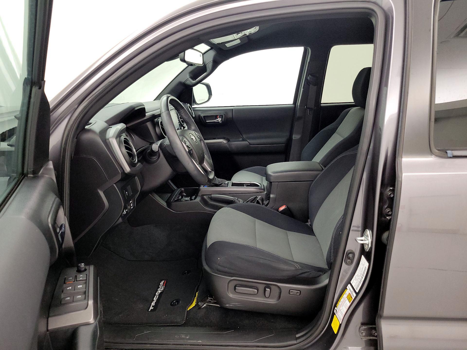 Thumbnail: 2021 Toyota Tacoma - 11