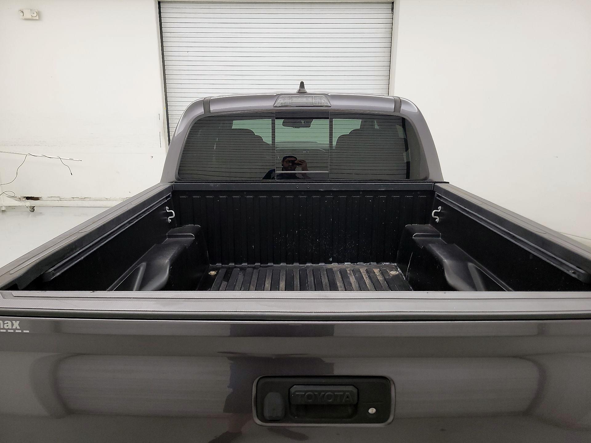 Thumbnail: 2021 Toyota Tacoma - 20