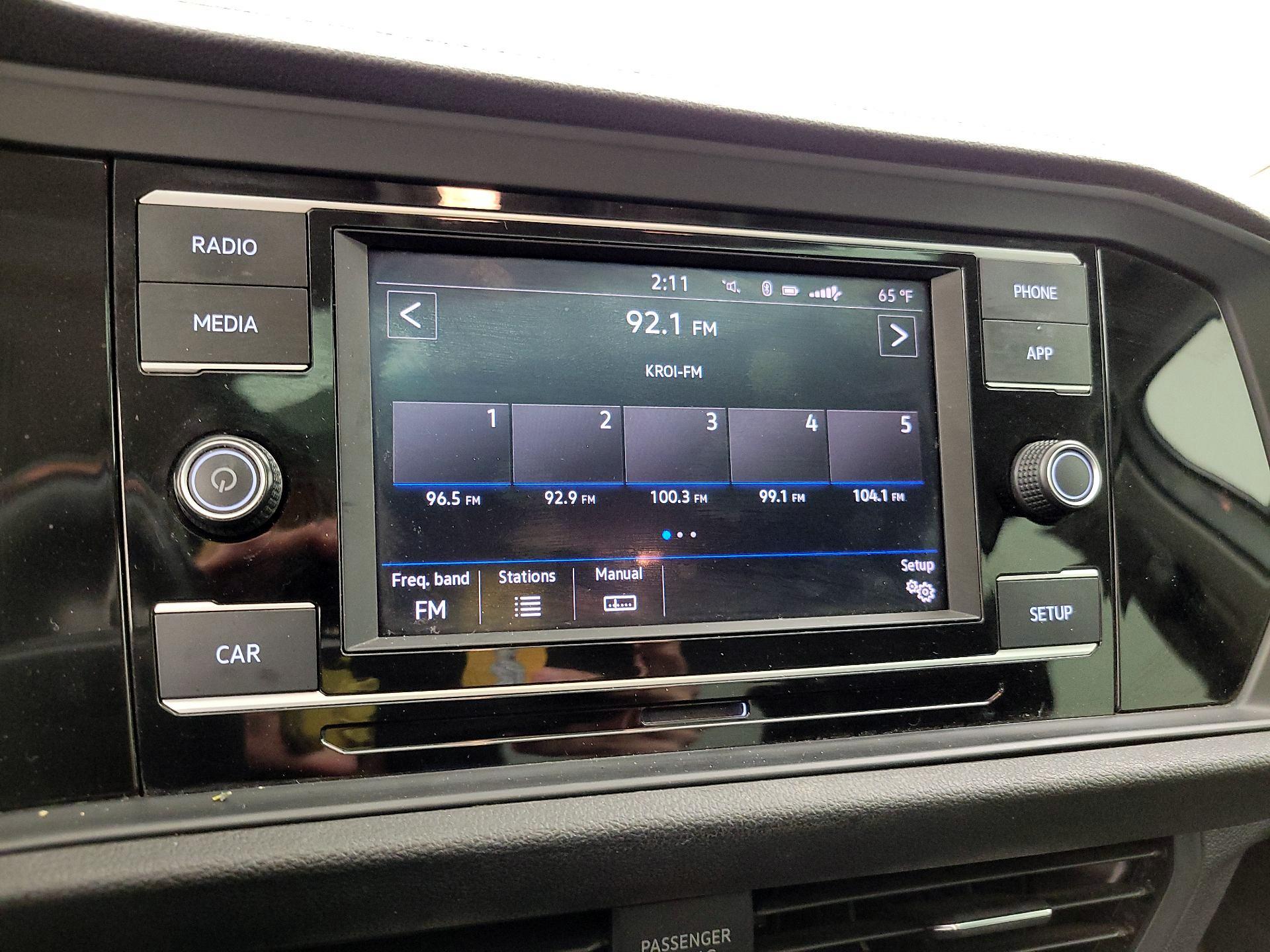 Thumbnail: 2019 Volkswagen Jetta - 15