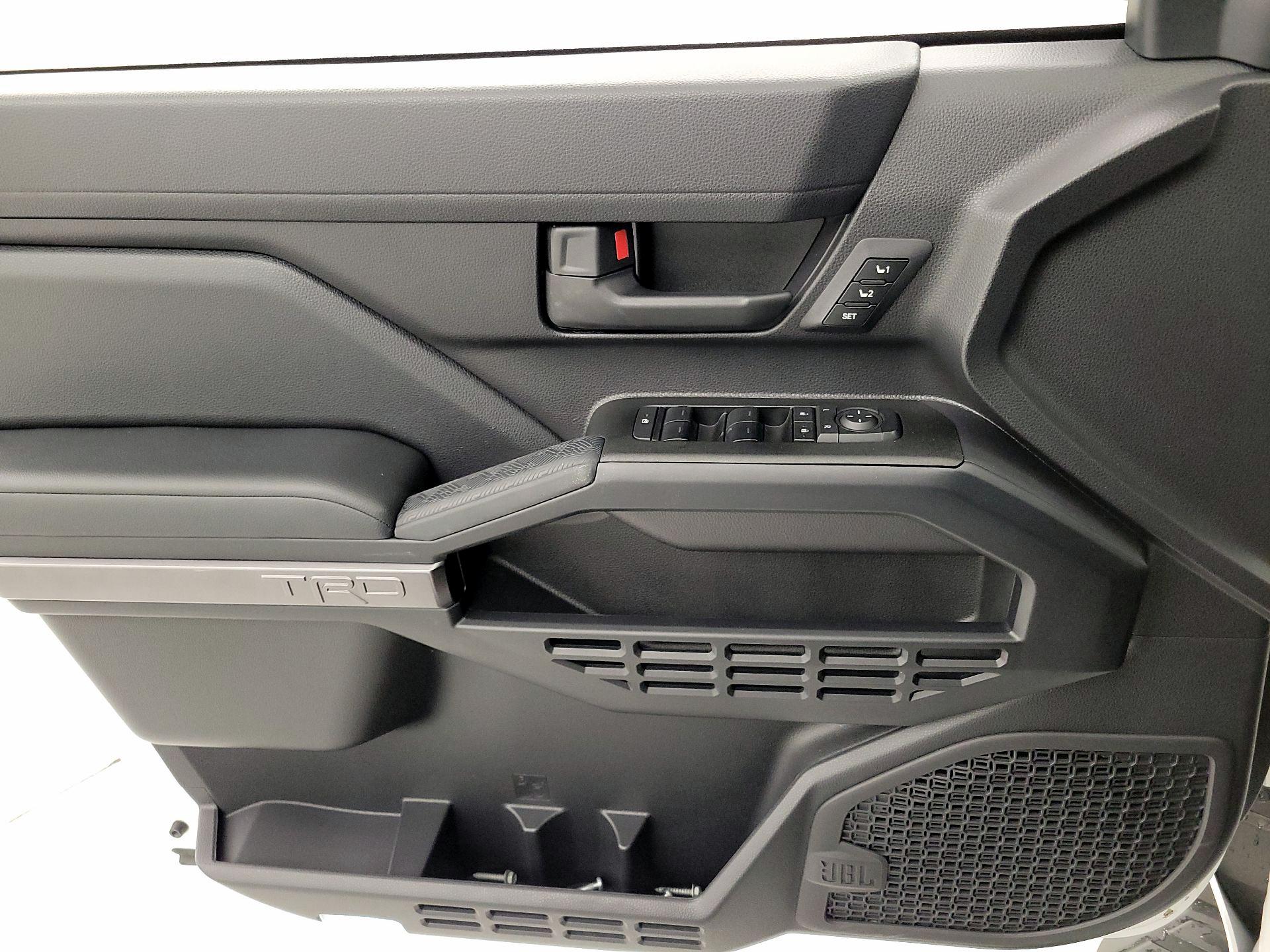 Thumbnail: 2025 Toyota 4Runner - 12