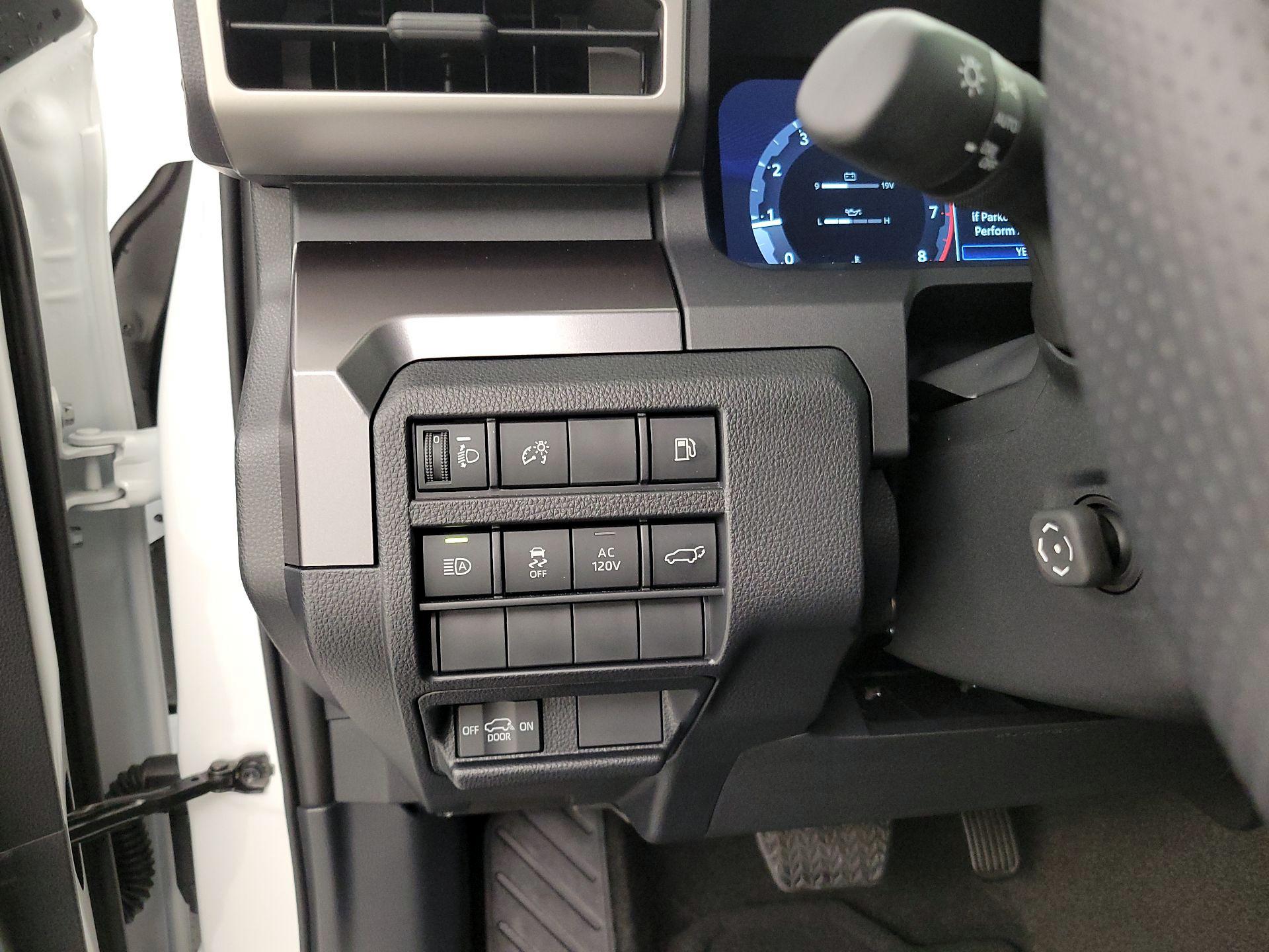 Thumbnail: 2025 Toyota 4Runner - 13