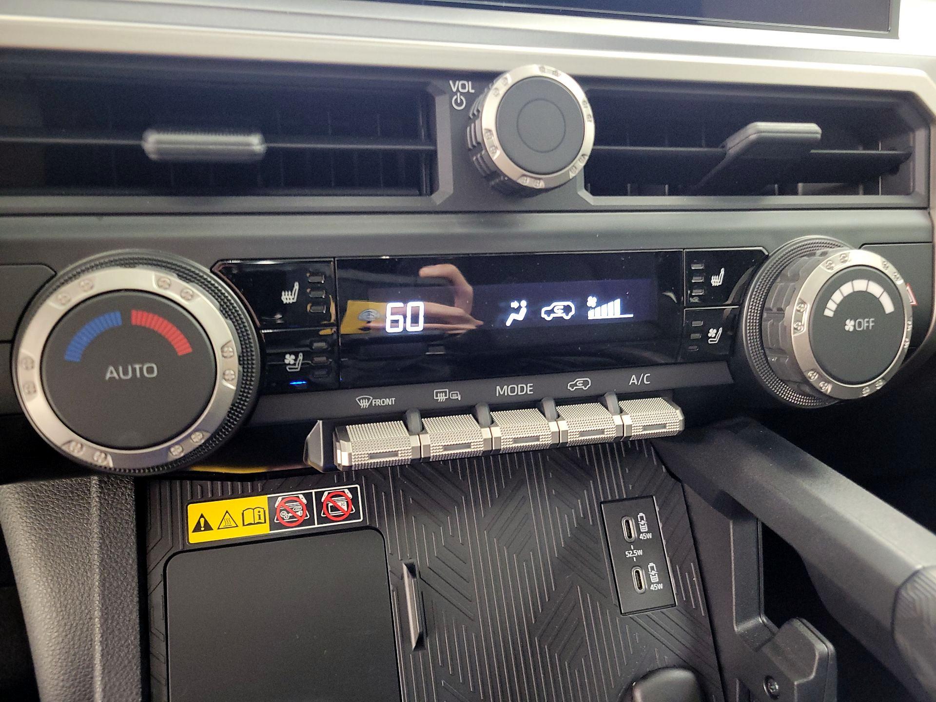 Thumbnail: 2025 Toyota 4Runner - 16