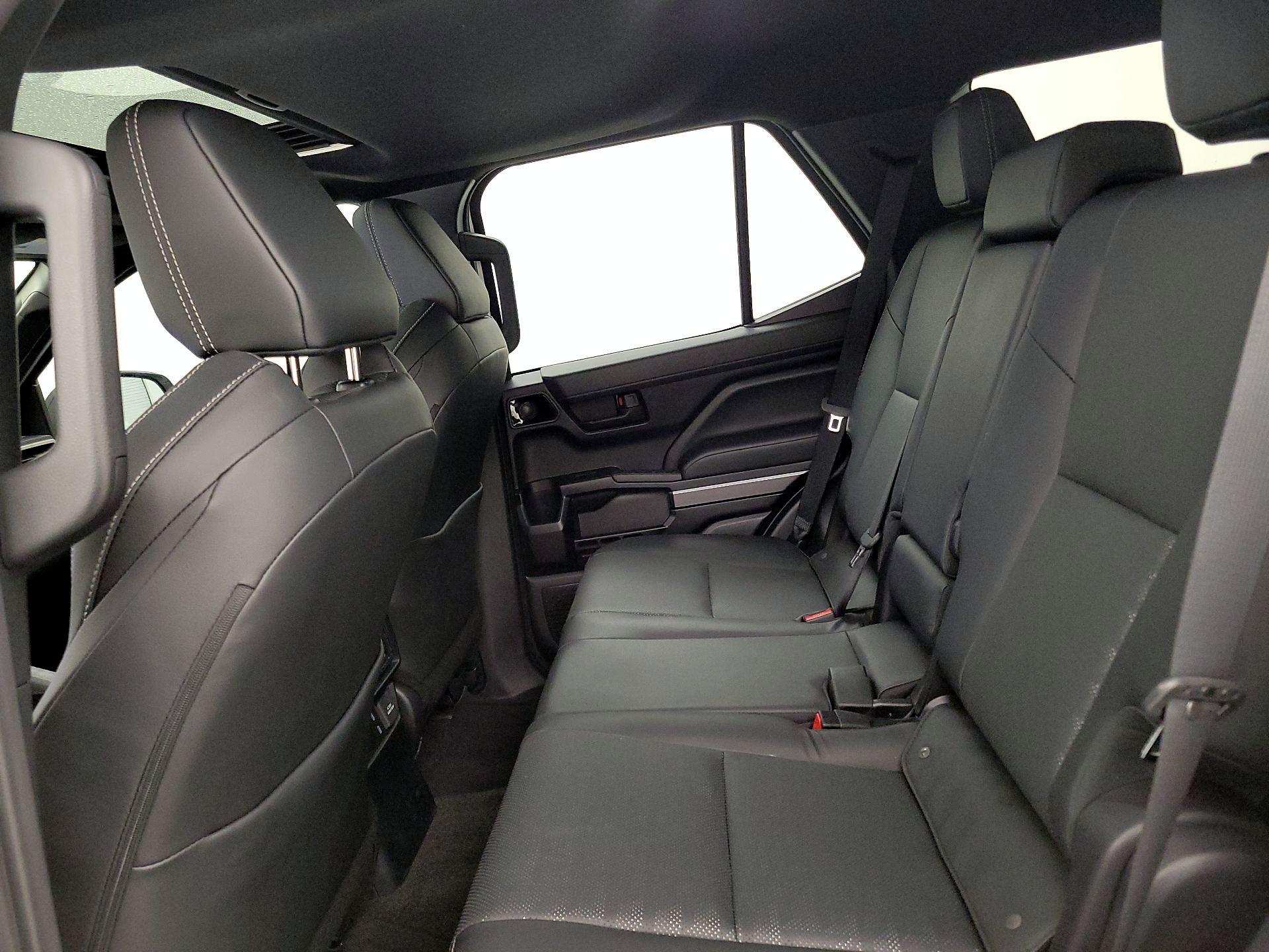 Thumbnail: 2025 Toyota 4Runner - 20