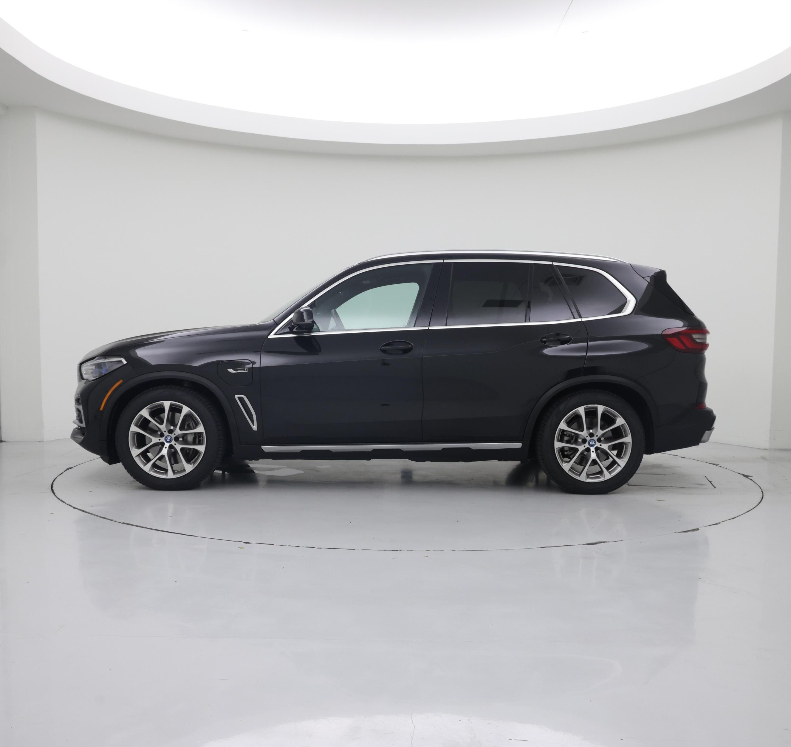 Thumbnail: 2023 BMW X5 - 3