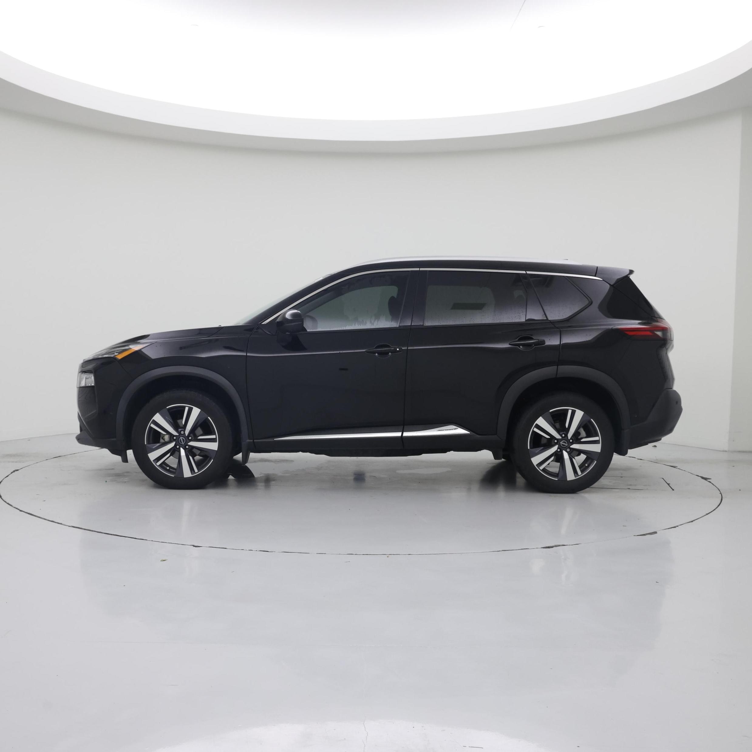 Thumbnail: 2023 Nissan Rogue - 3