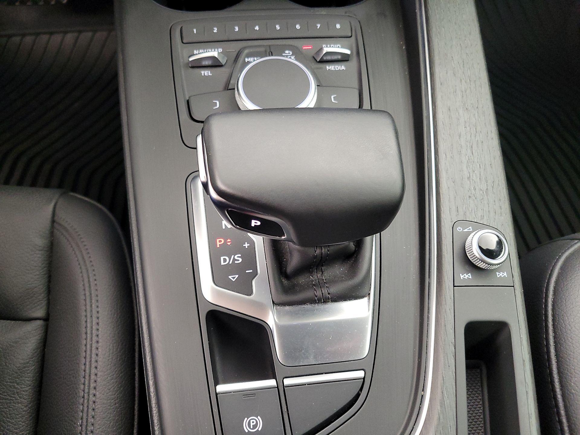 Thumbnail: 2018 Audi A4 - 17