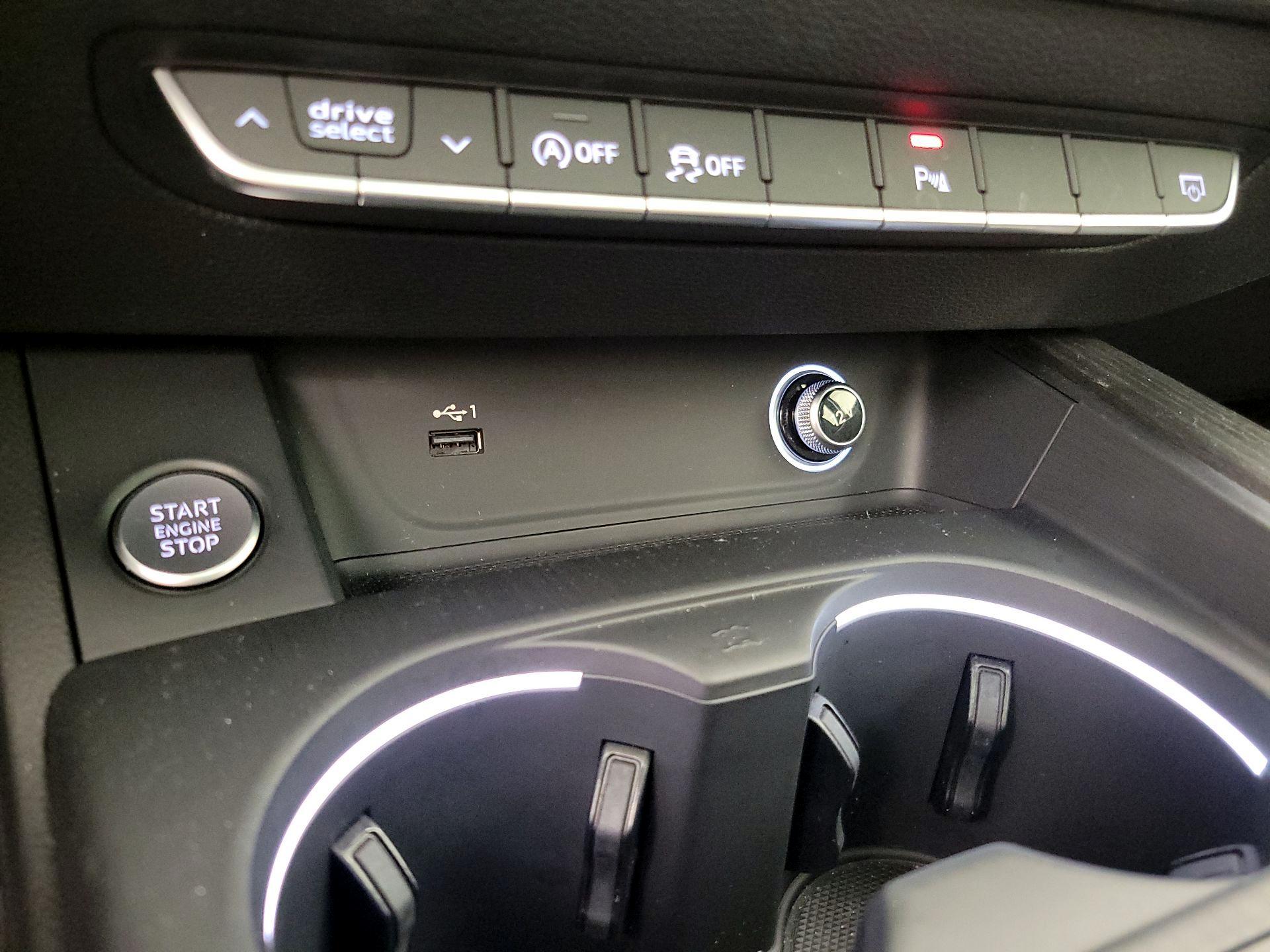 Thumbnail: 2018 Audi A4 - 18