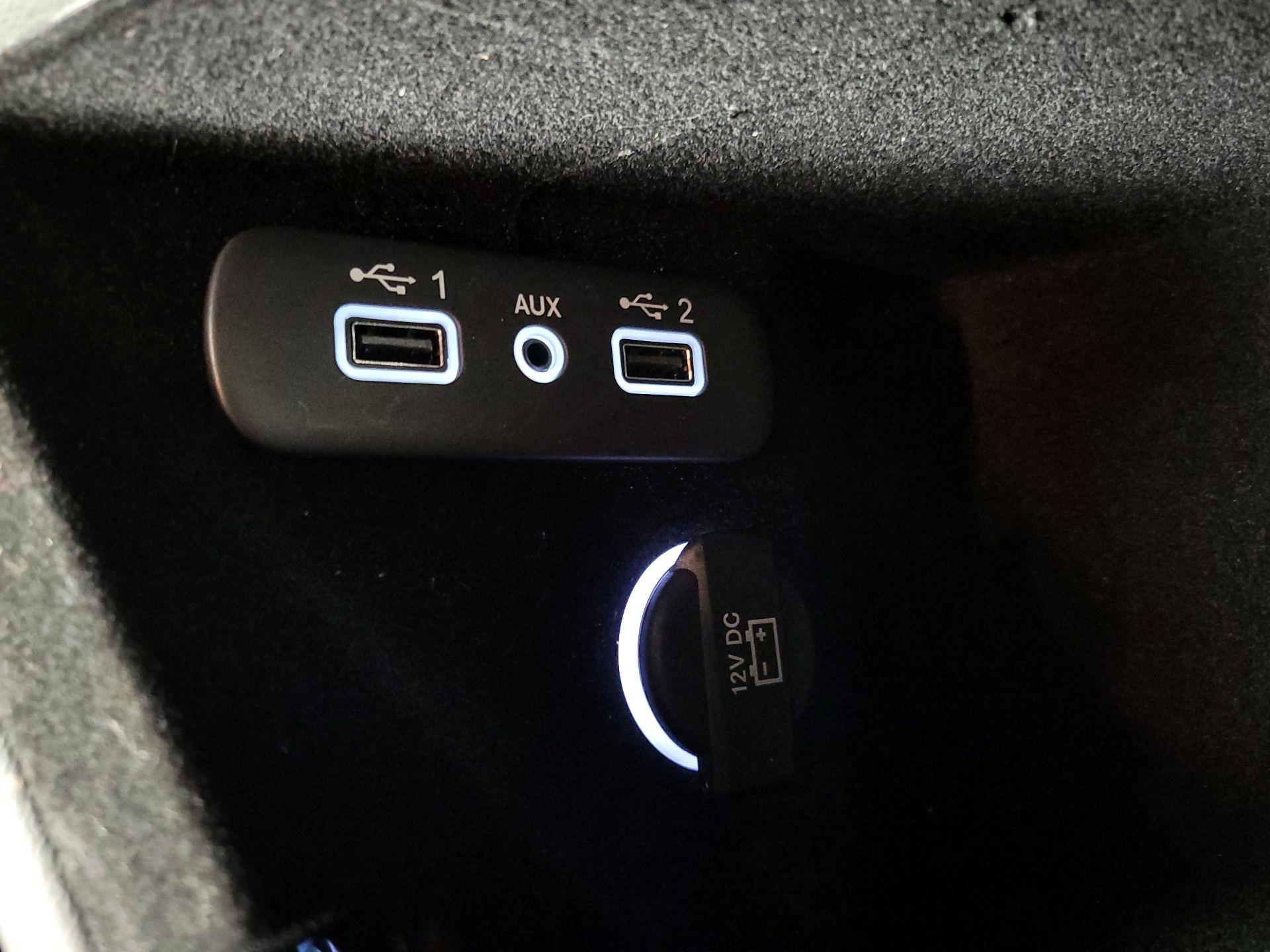 Thumbnail: 2022 Dodge Challenger - 18