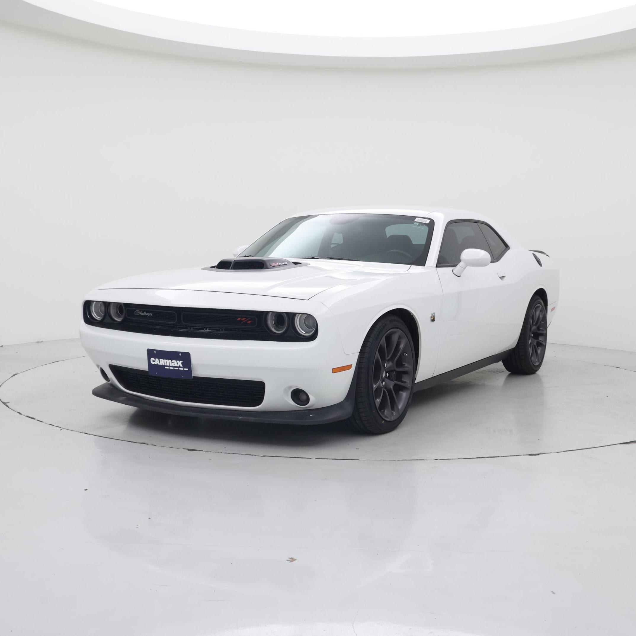 Thumbnail: 2022 Dodge Challenger - 4