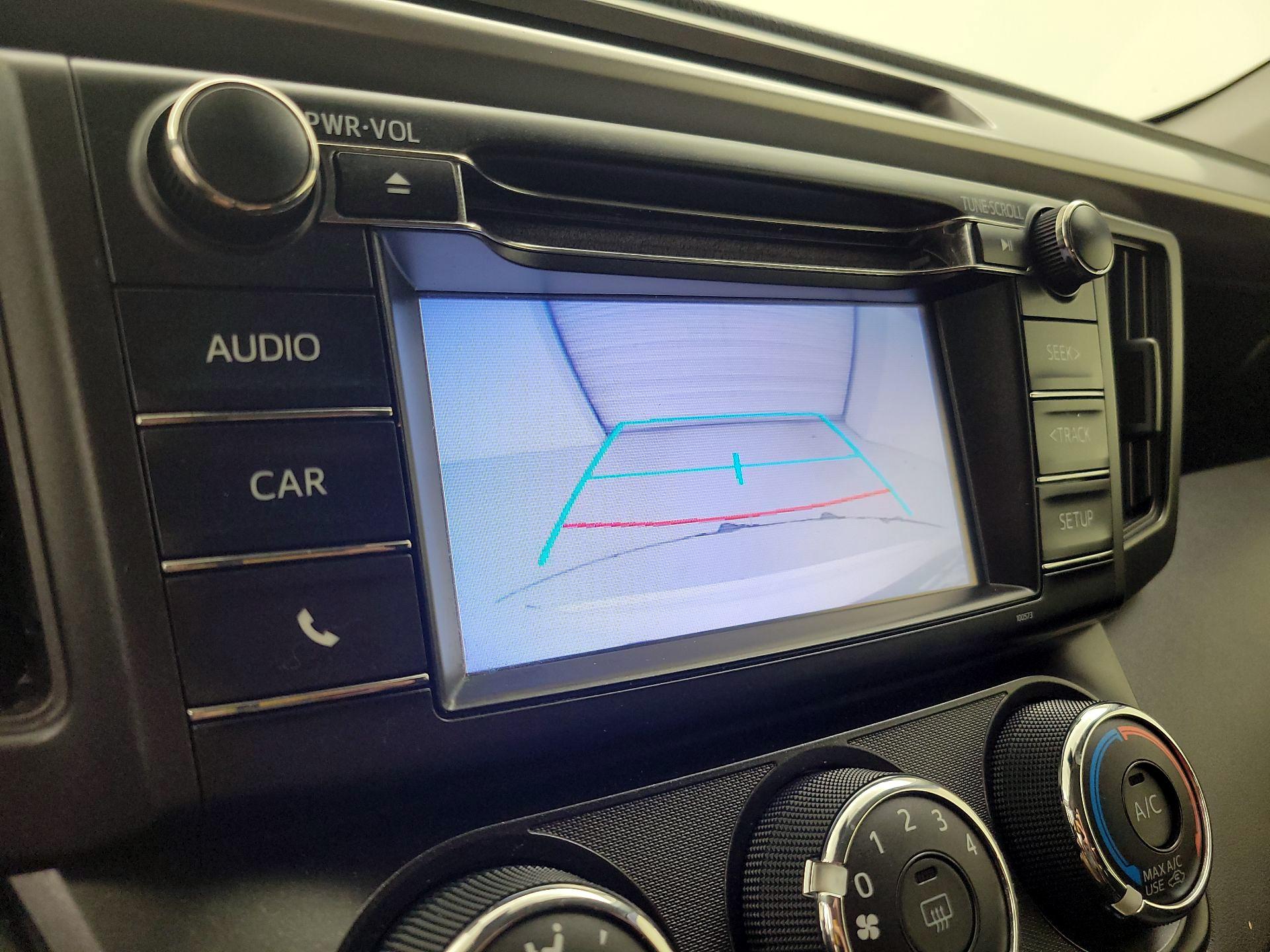 Thumbnail: 2018 Toyota RAV4 - 14