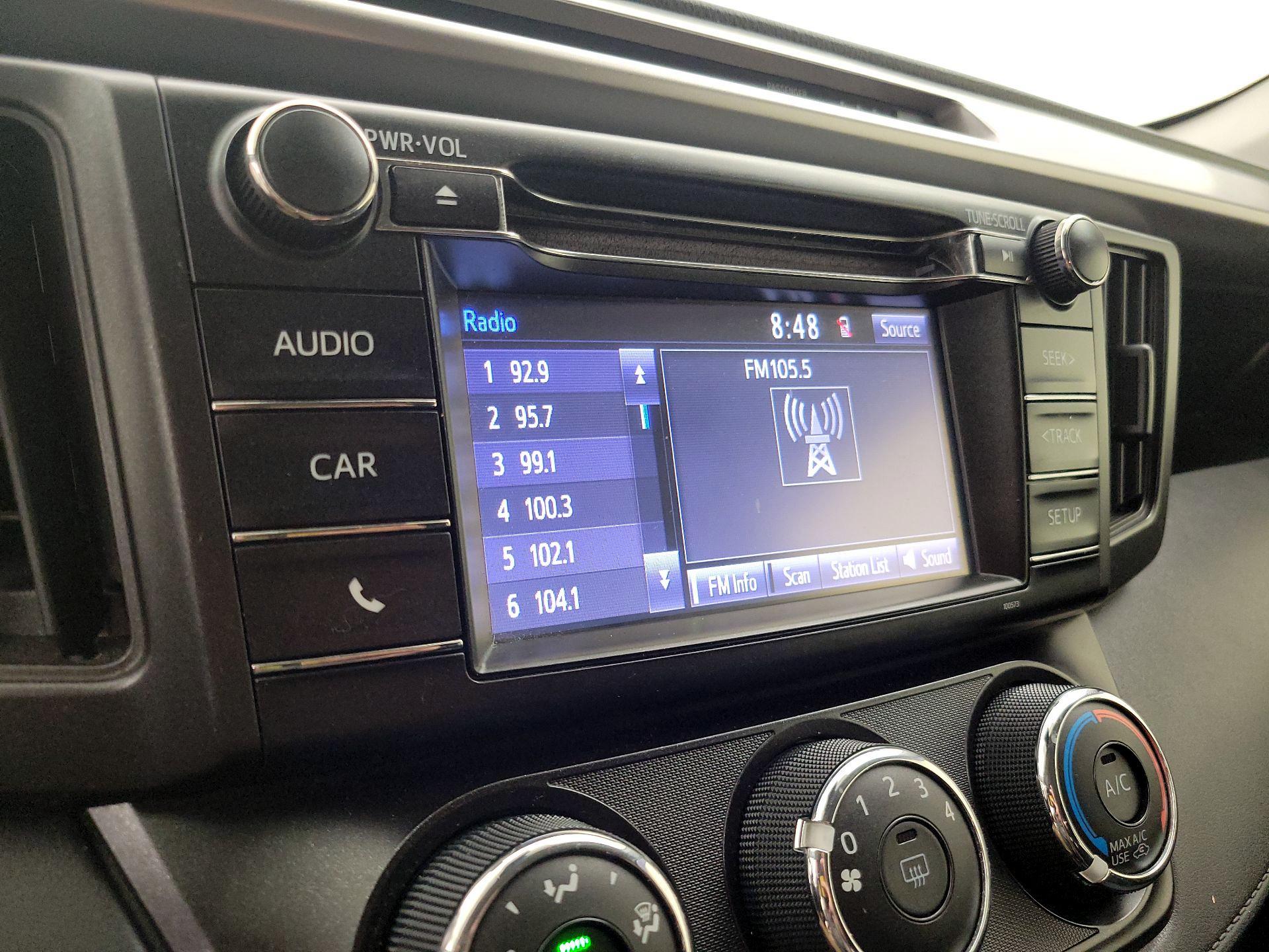 Thumbnail: 2018 Toyota RAV4 - 15