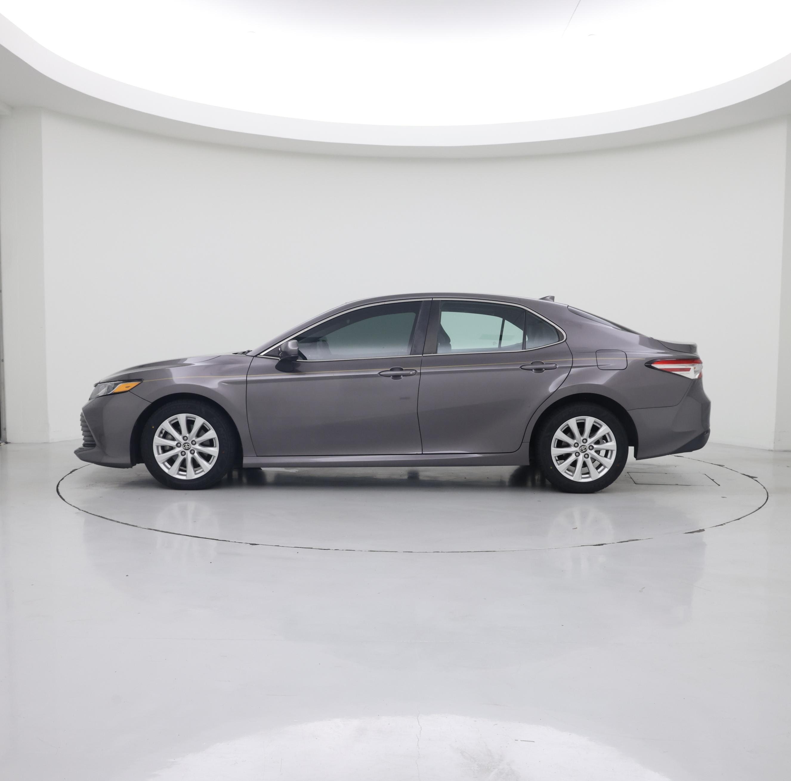 Thumbnail: 2020 Toyota Camry - 3