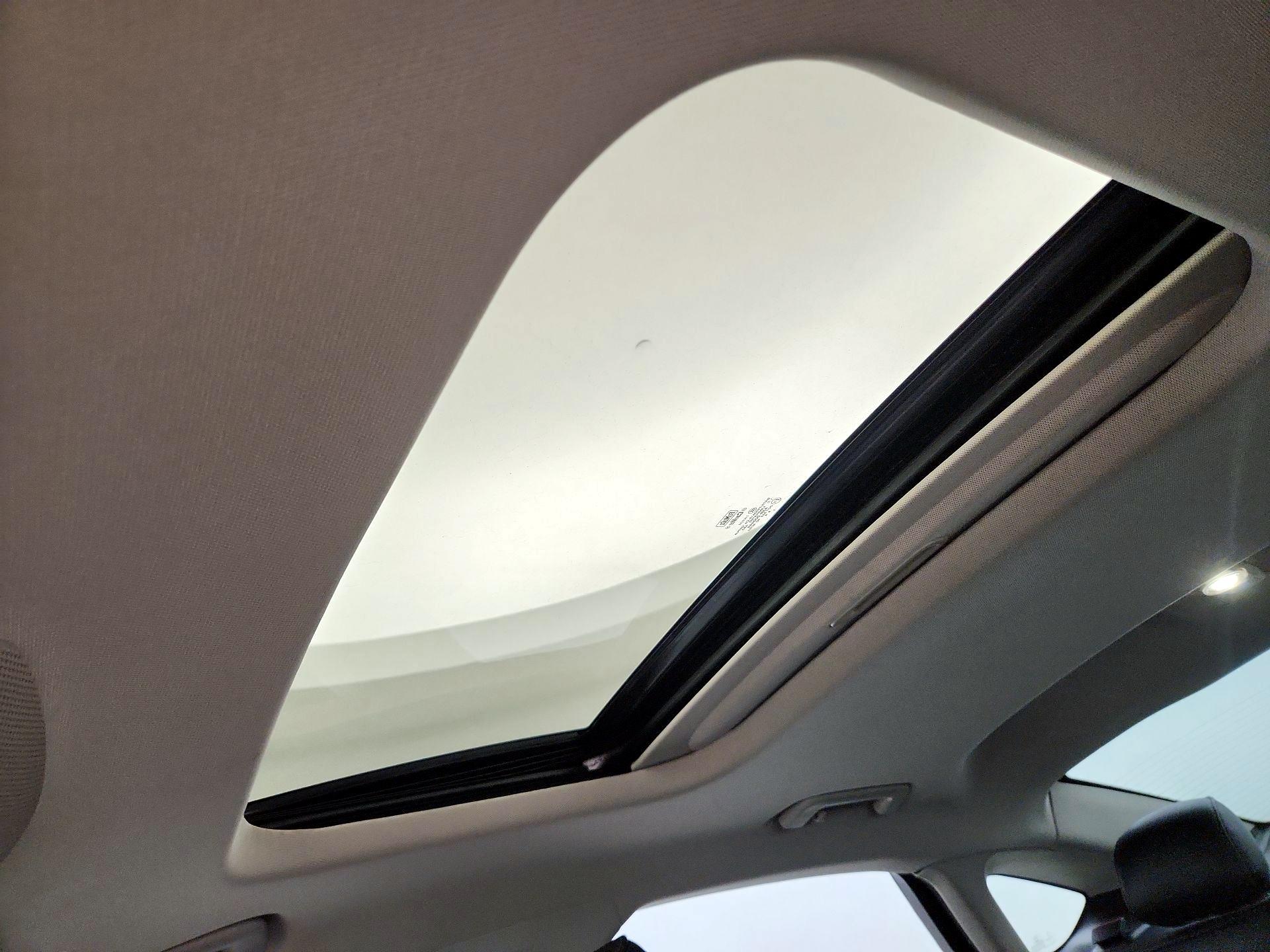 Thumbnail: 2016 Ford Fusion - 17