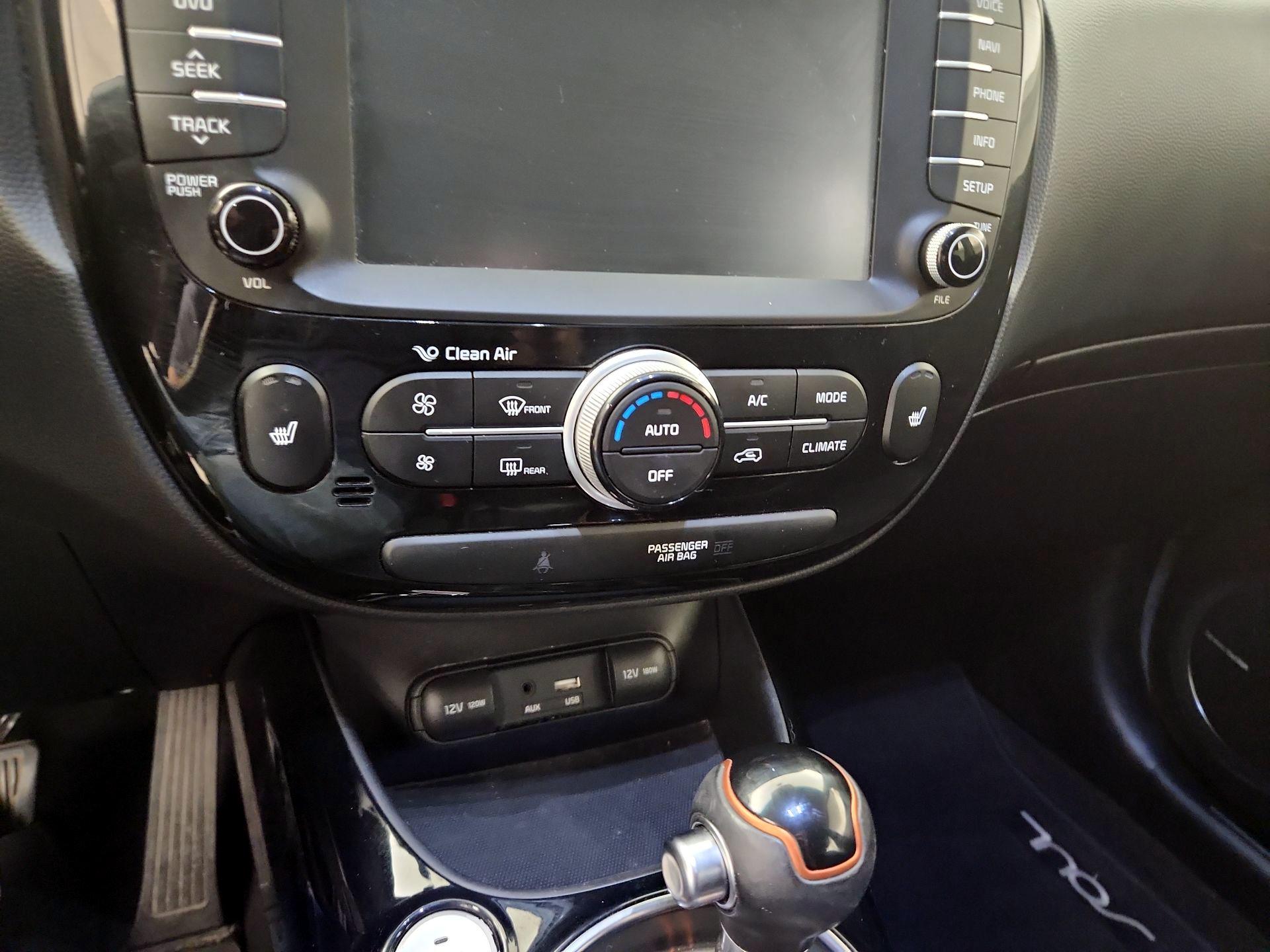 Thumbnail: 2017 Kia Soul - 14