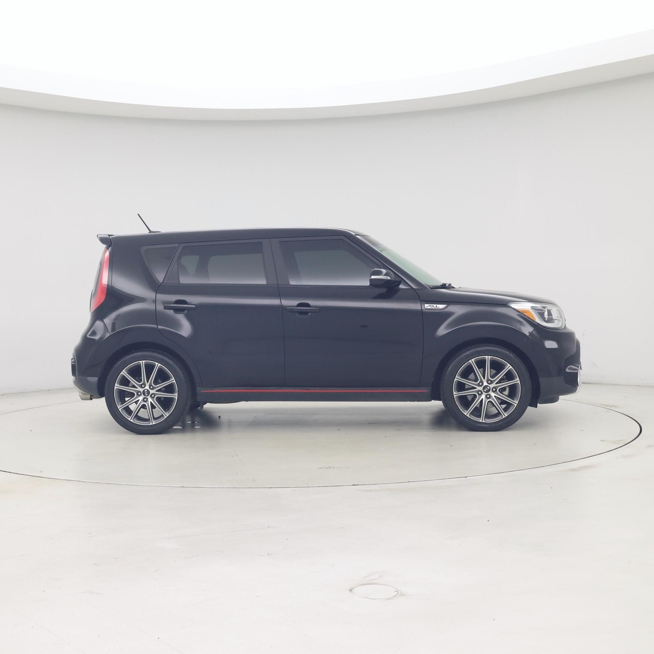 Thumbnail: 2017 Kia Soul - 7