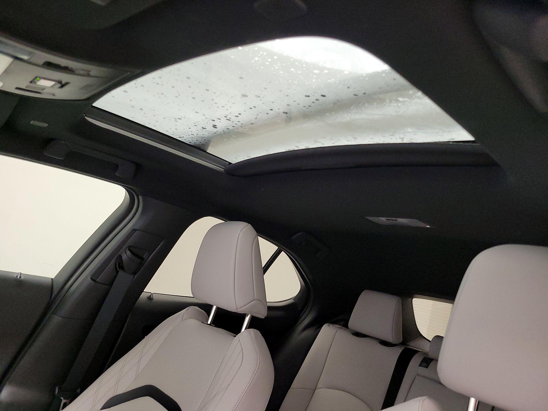 Thumbnail: 2023 Lexus UX - 19