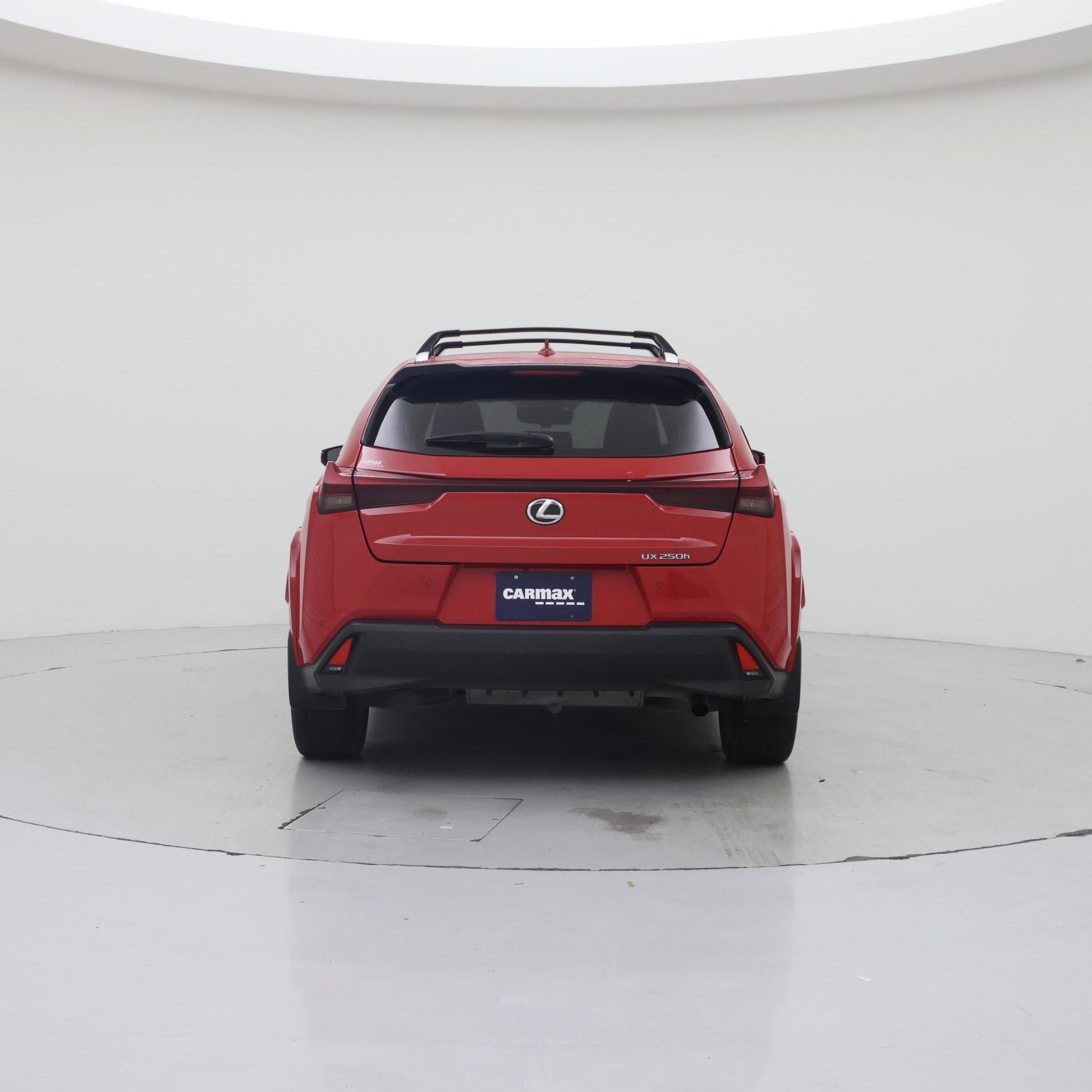 Thumbnail: 2023 Lexus UX - 6