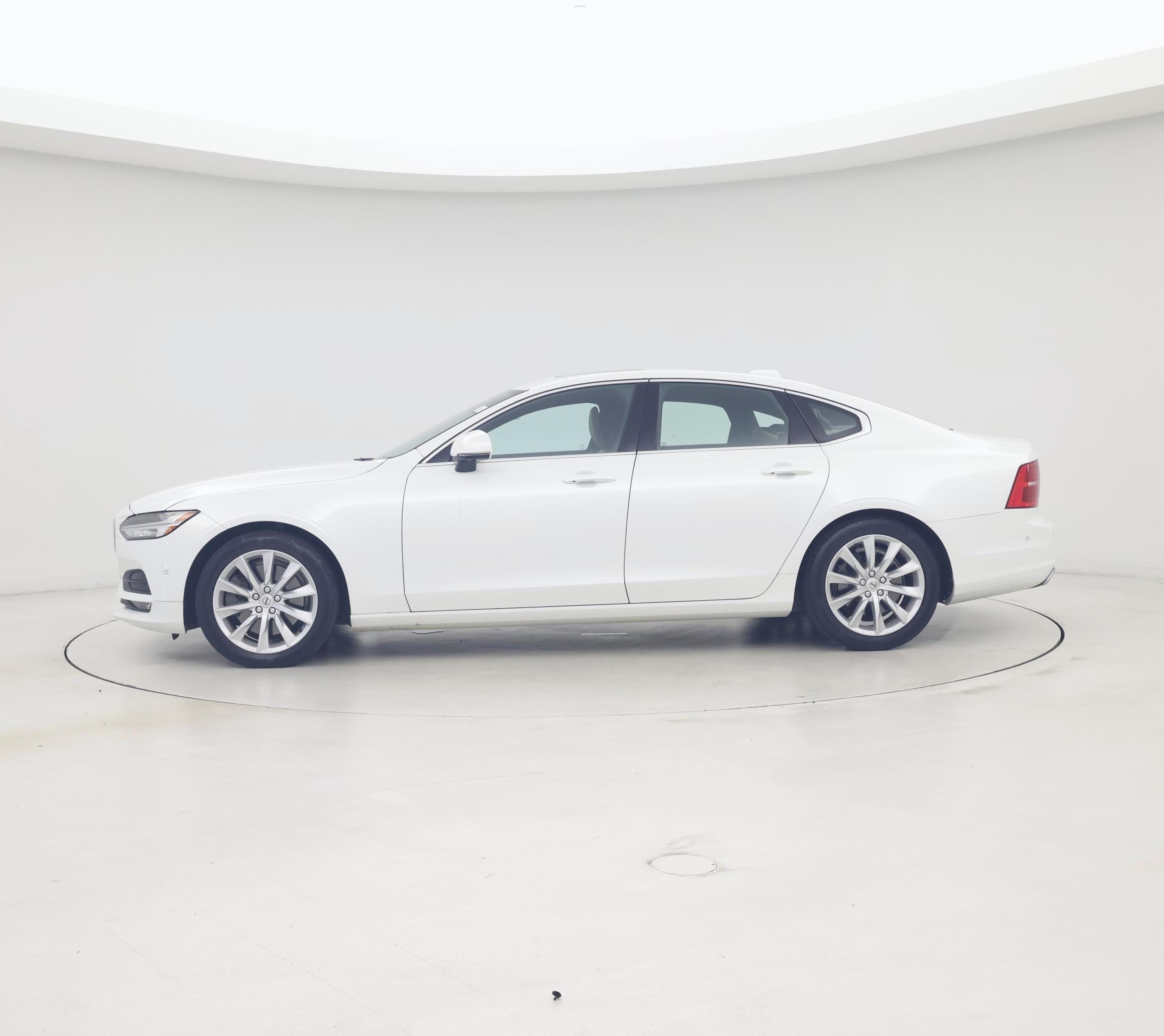 Thumbnail: 2017 Volvo S90 - 3