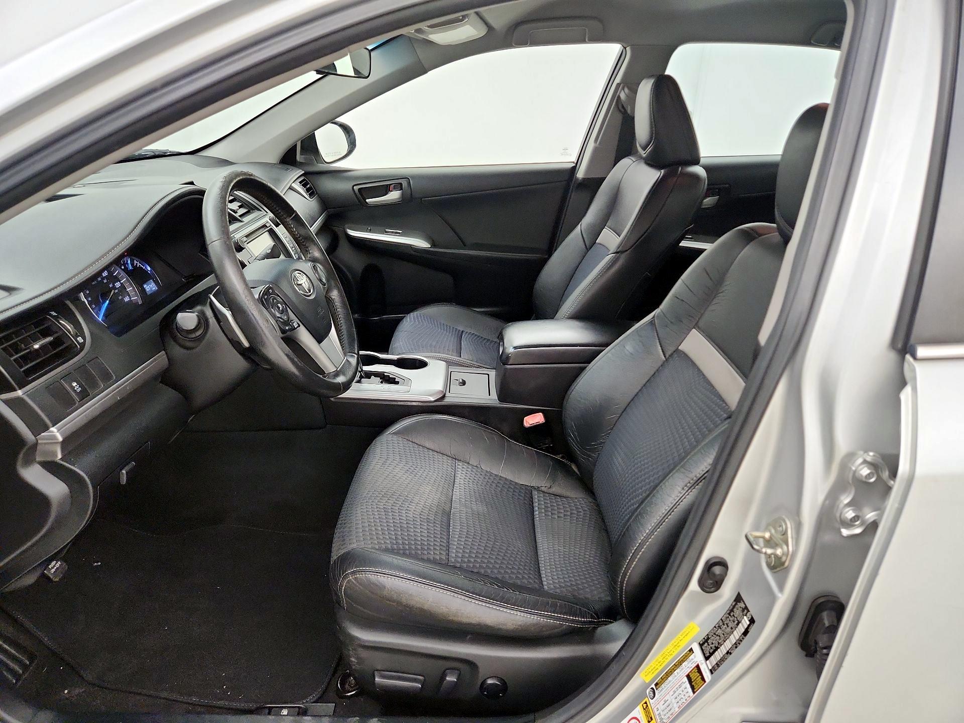 Thumbnail: 2014 Toyota Camry - 11