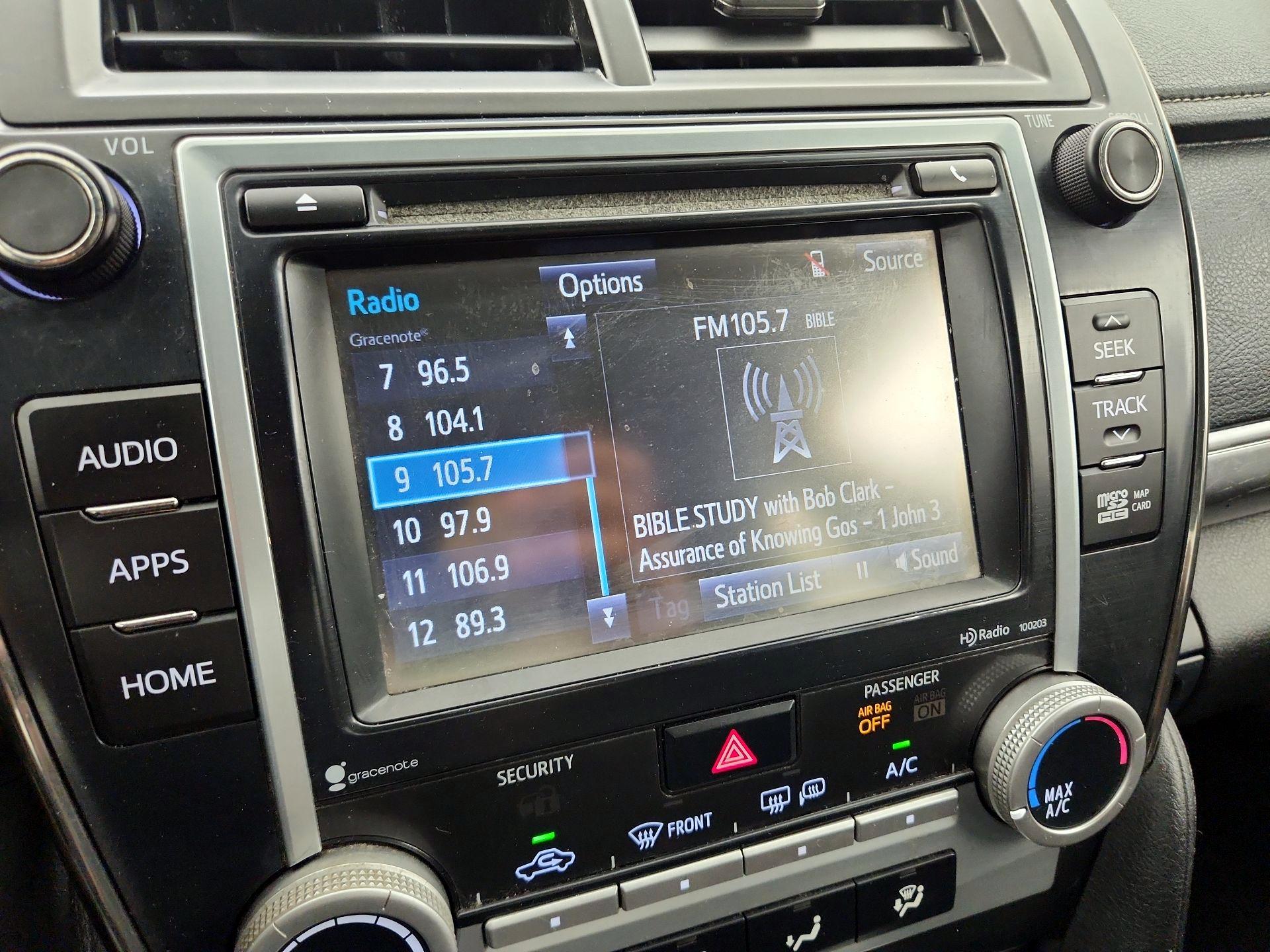 Thumbnail: 2014 Toyota Camry - 16