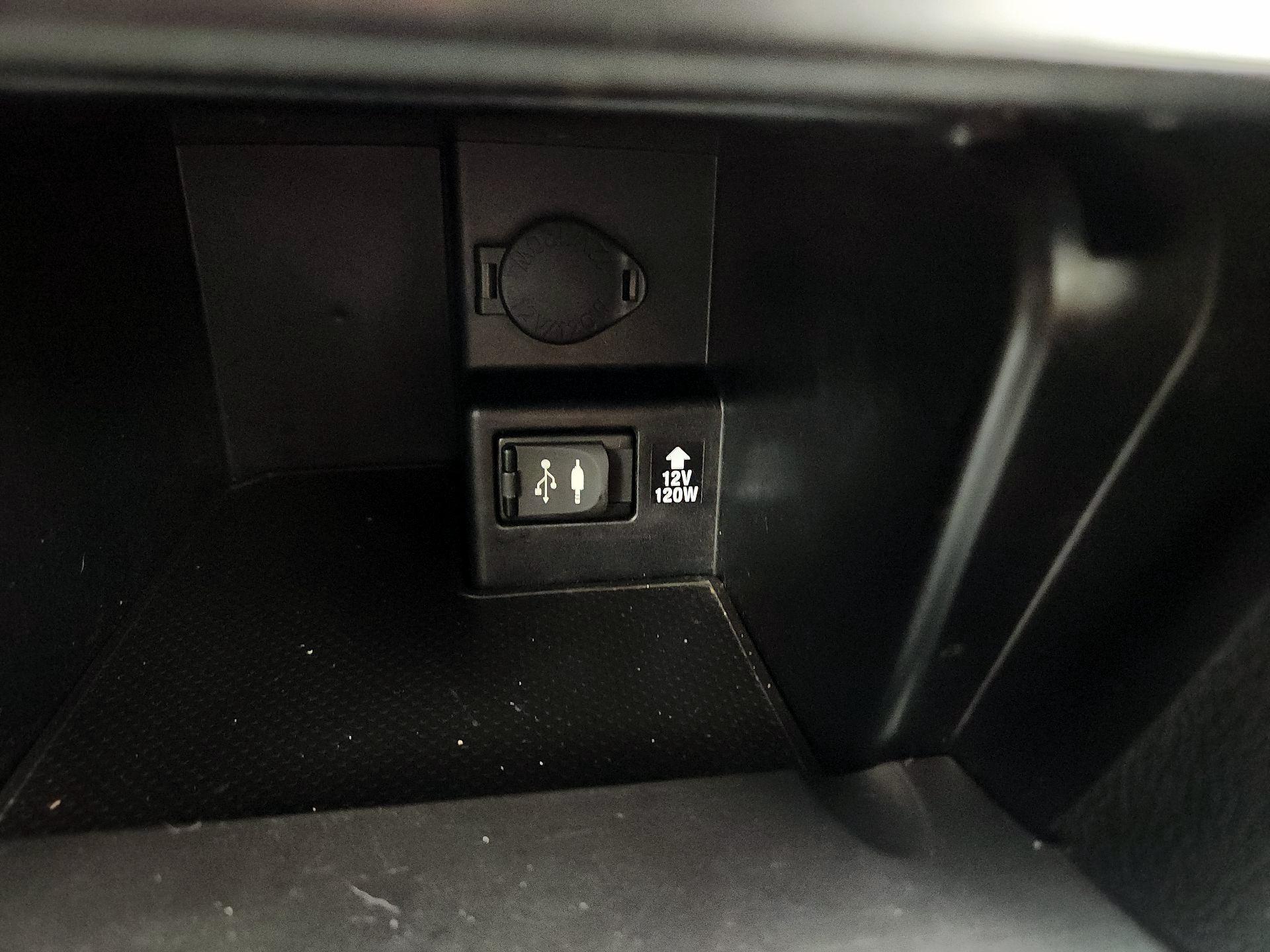 Thumbnail: 2014 Toyota Camry - 19