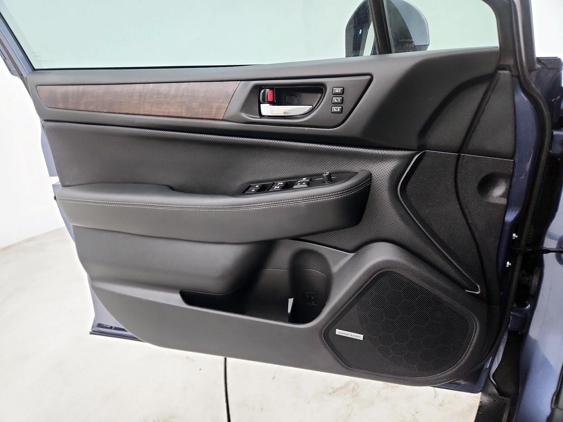 Thumbnail: 2017 Subaru Outback - 10