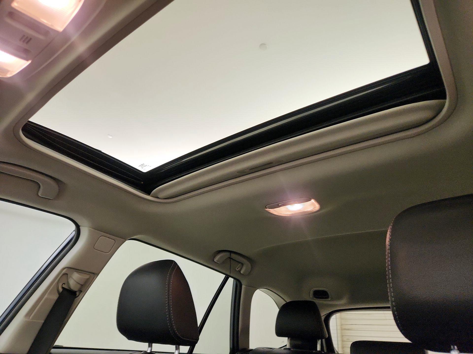 Thumbnail: 2017 Subaru Outback - 17