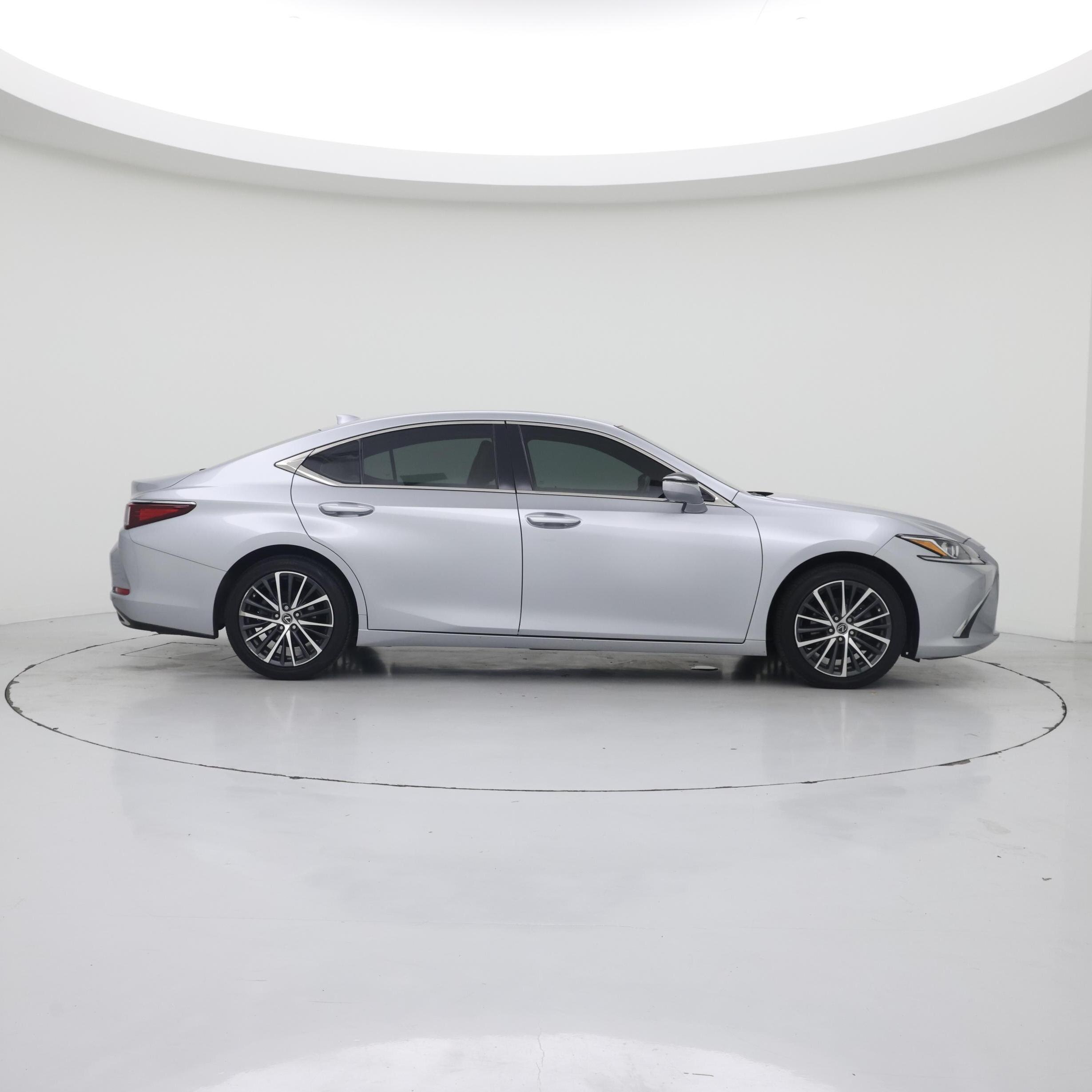 Thumbnail: 2023 Lexus ES - 7