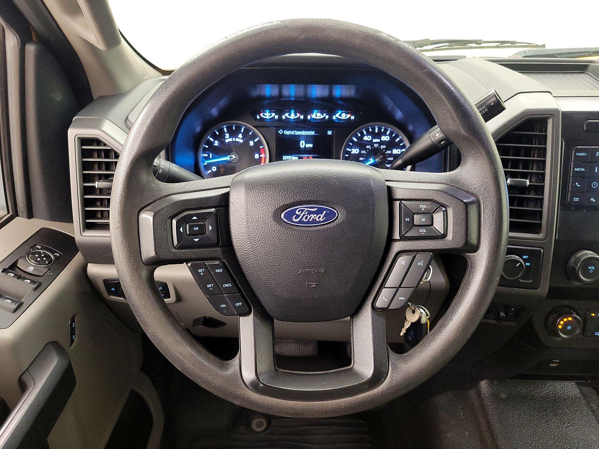 Thumbnail: 2020 Ford F-250 - 10