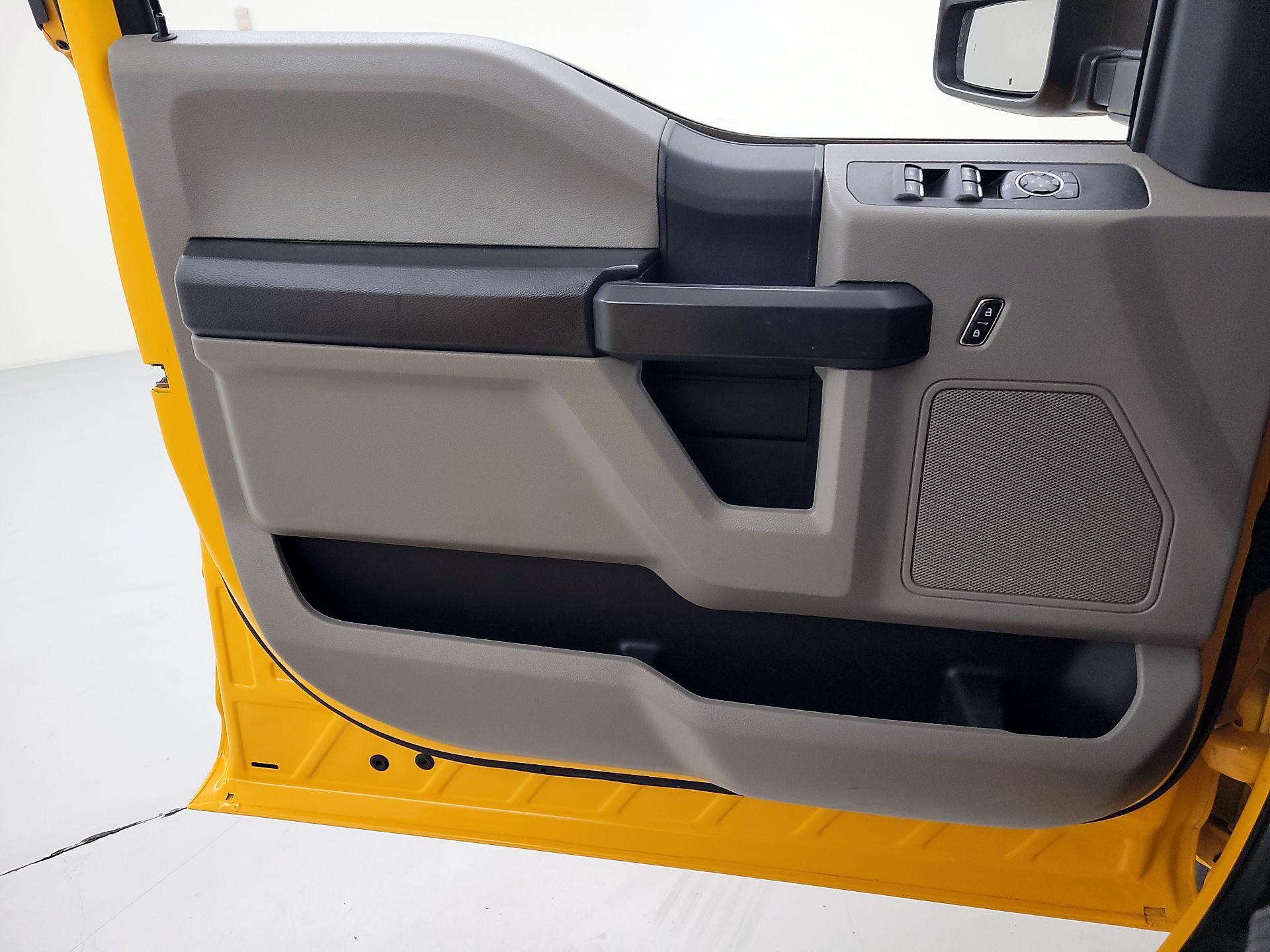 Thumbnail: 2020 Ford F-250 - 12