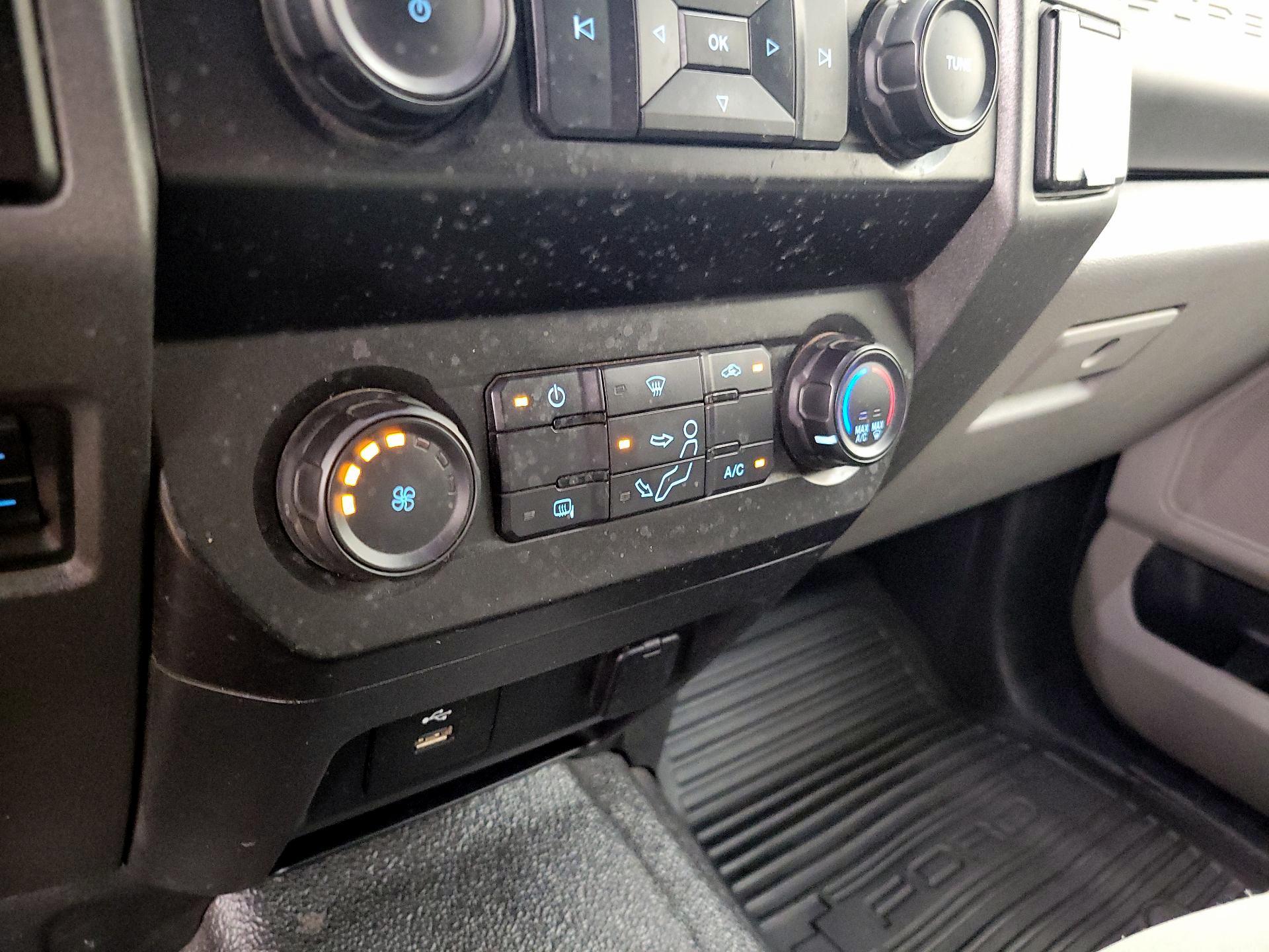 Thumbnail: 2020 Ford F-250 - 16