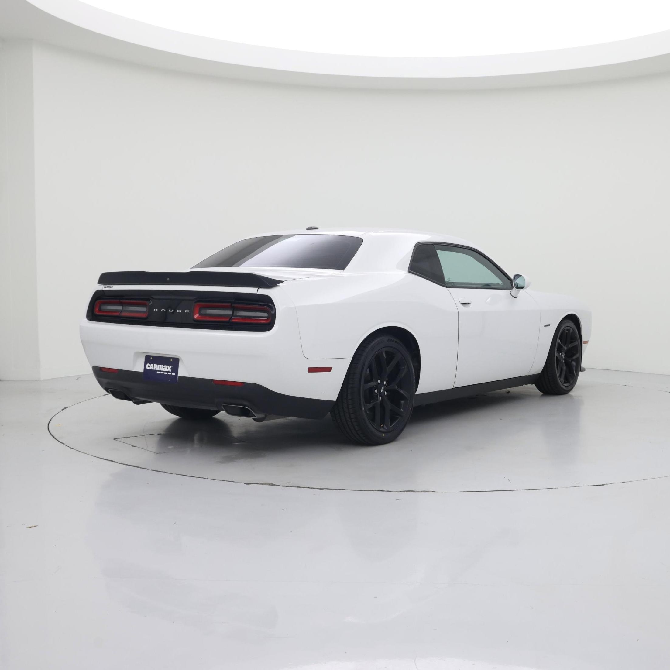 Thumbnail: 2019 Dodge Challenger - 8