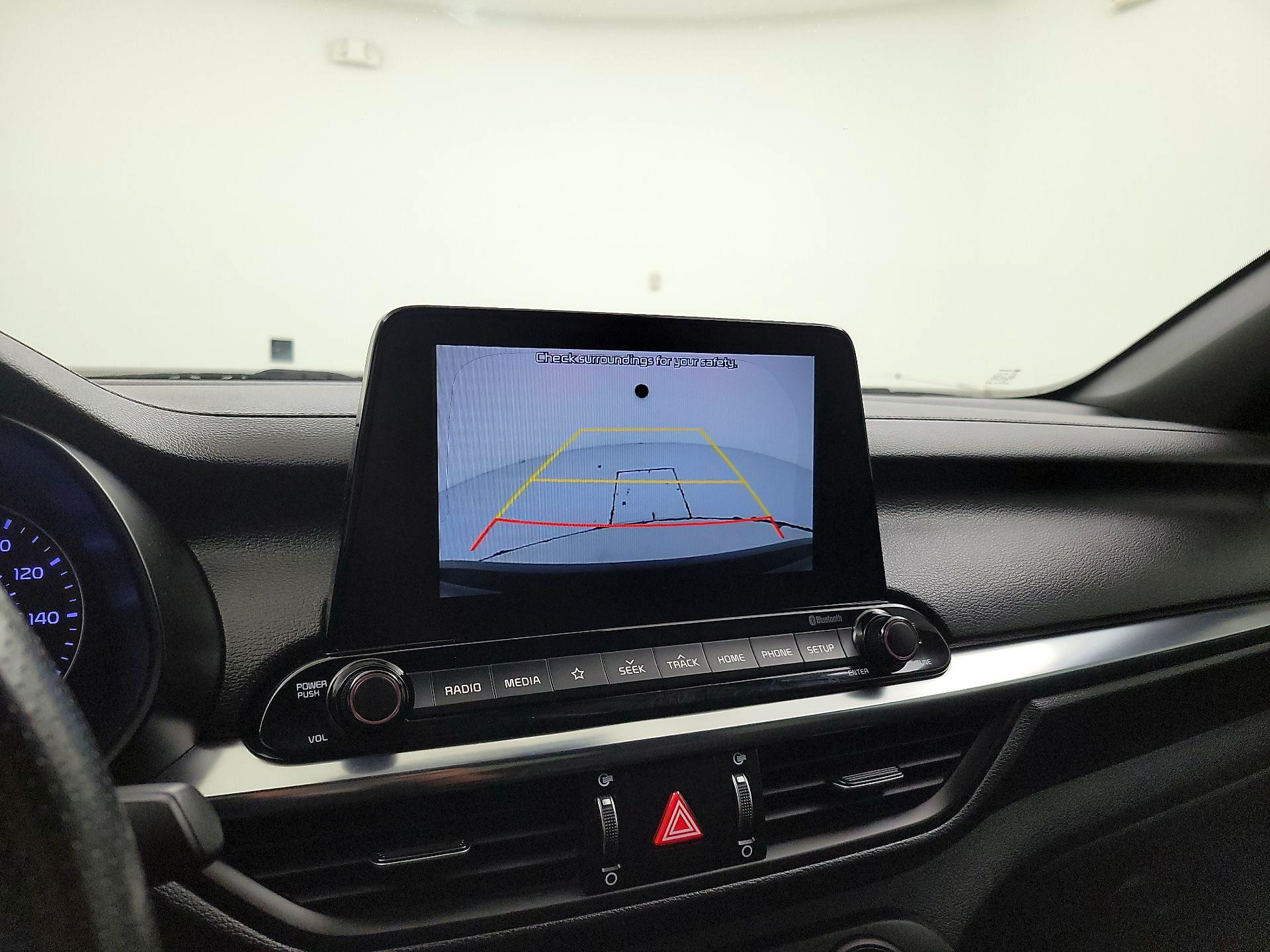 Thumbnail: 2020 Kia Forte - 14