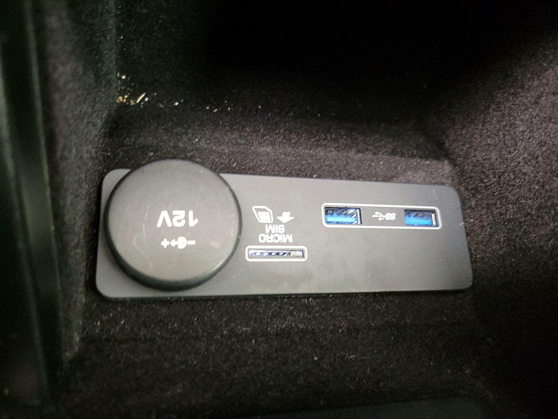 Thumbnail: 2020 Jaguar F-Type - 19